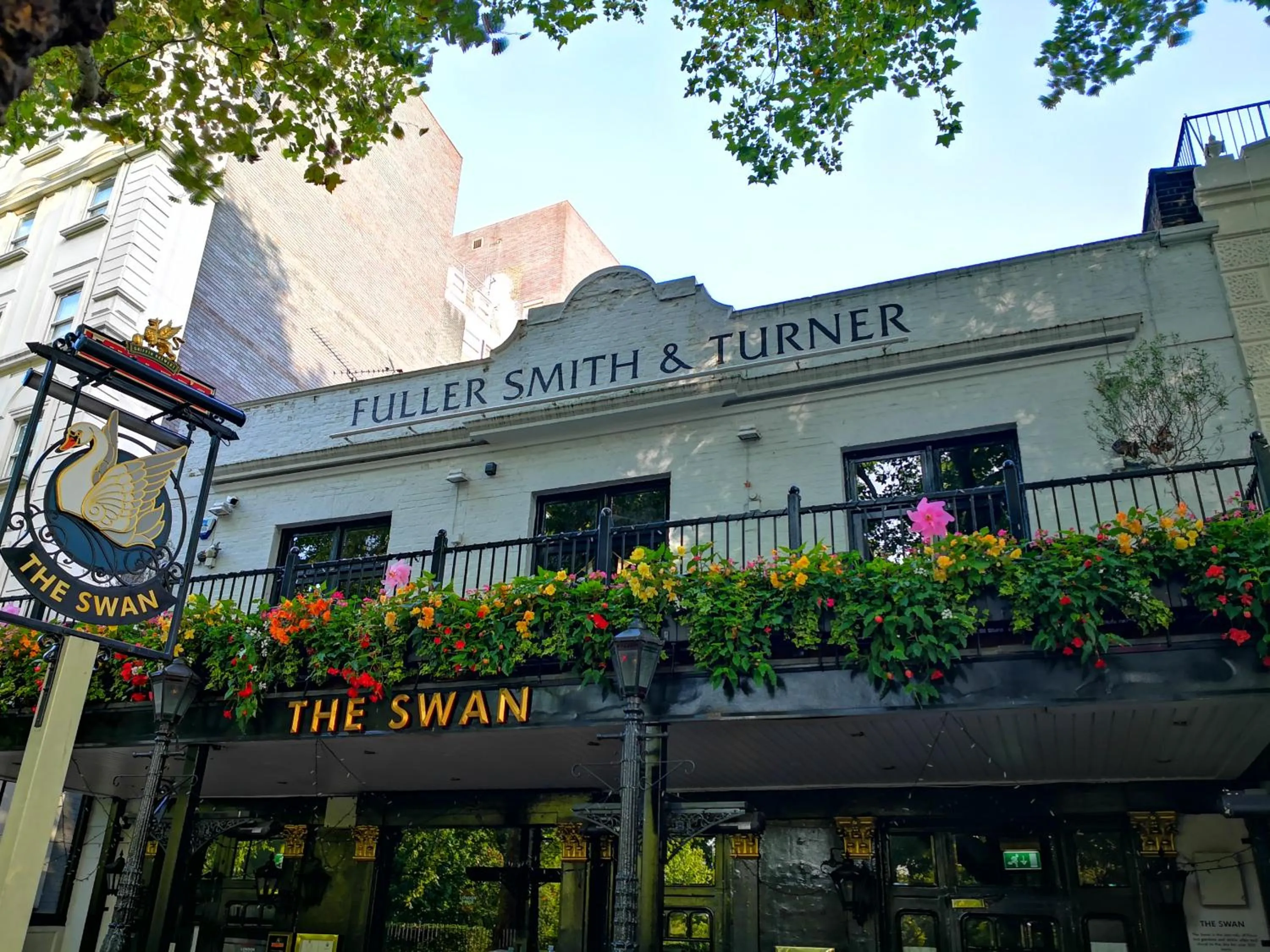 Restaurant/places to eat in Lancaster Hall Hotel