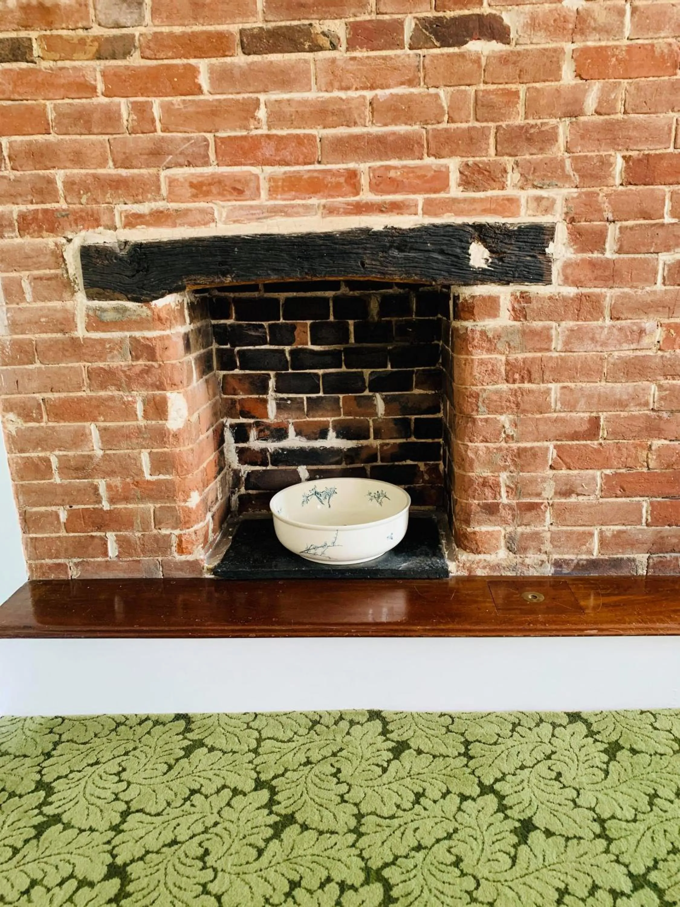 Ye Olde White Harte Hotel