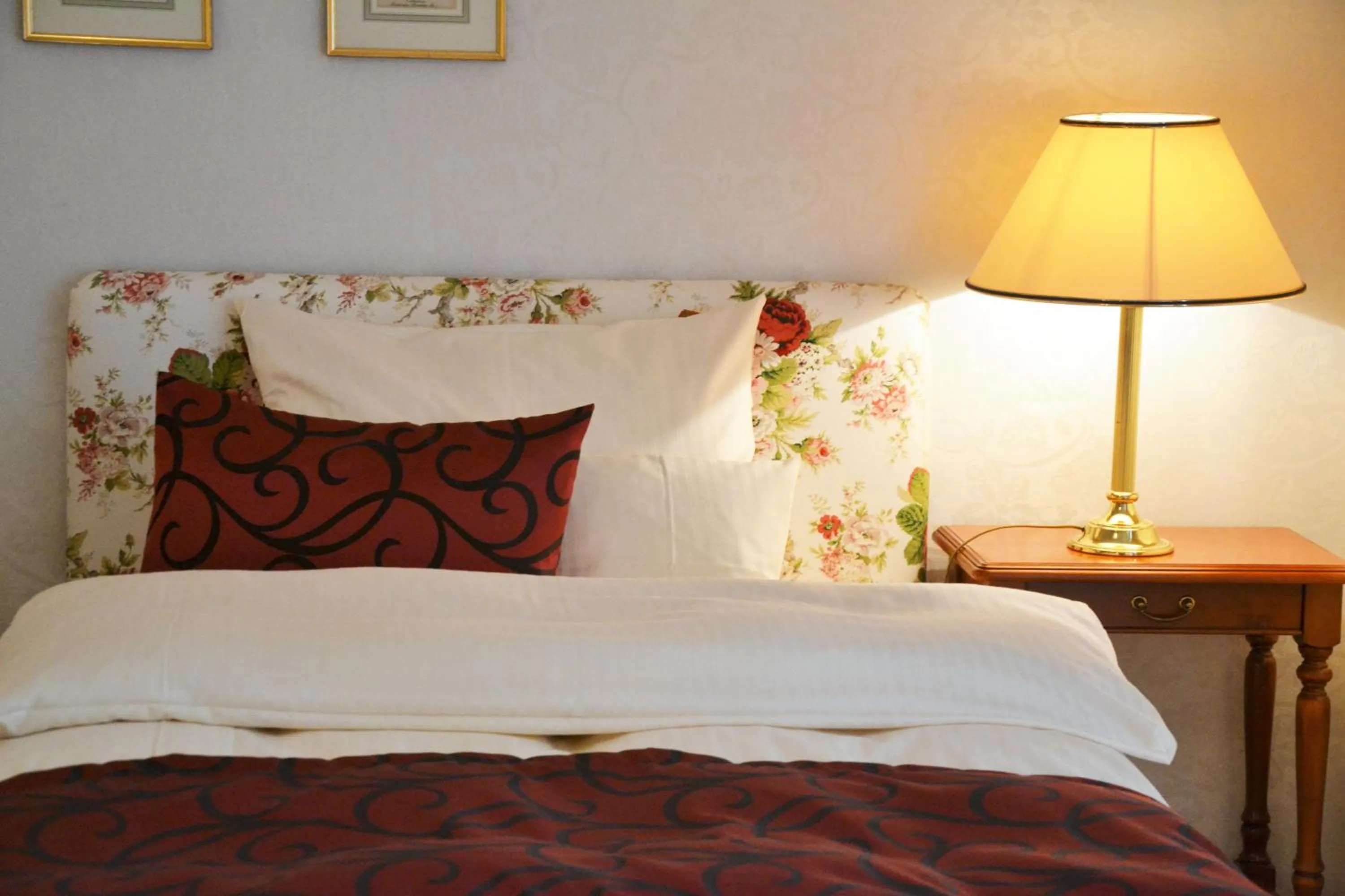 Bed in Christian Gartenhotel