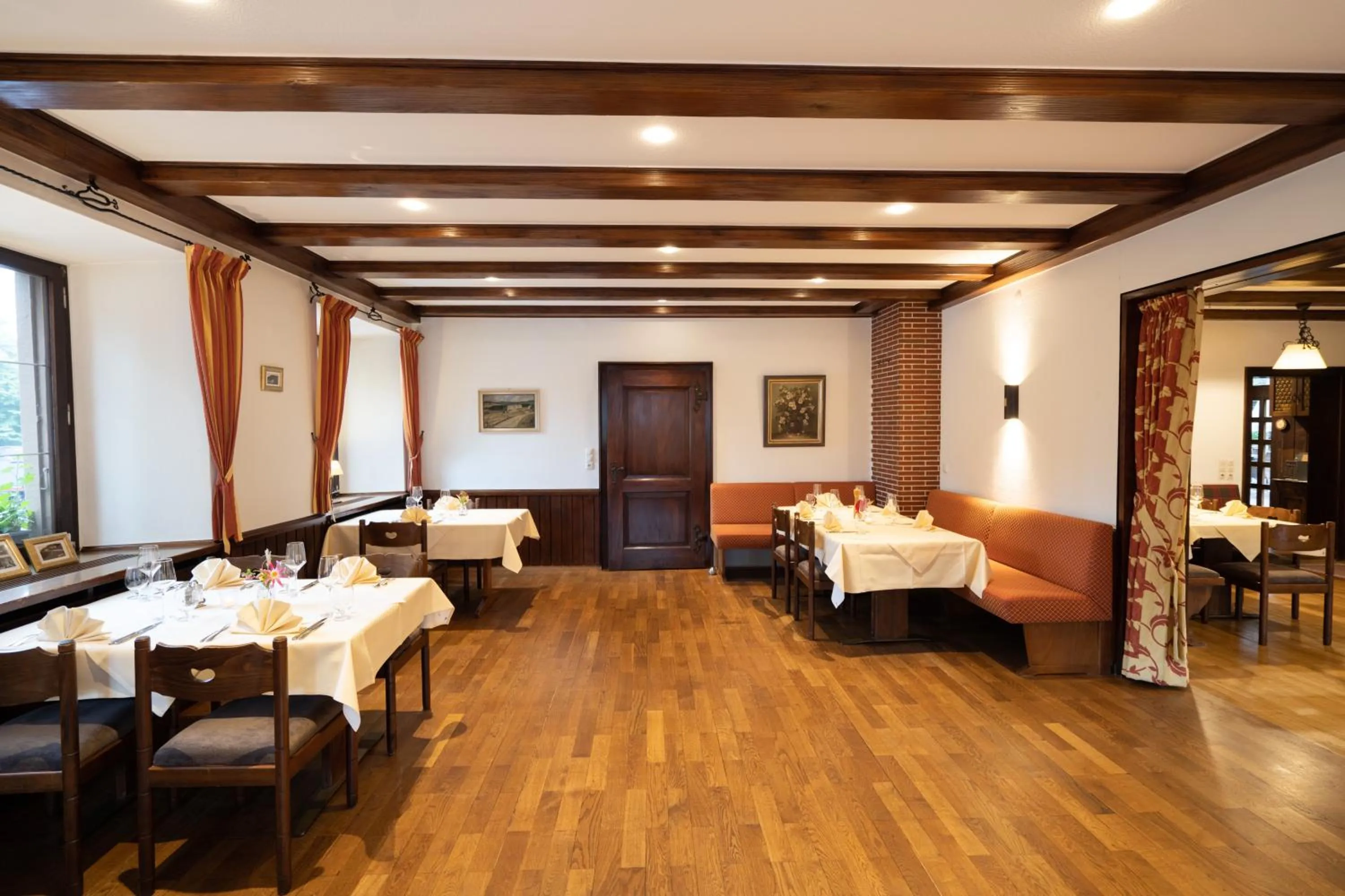 Restaurant/places to eat in Hotel Suggenbad