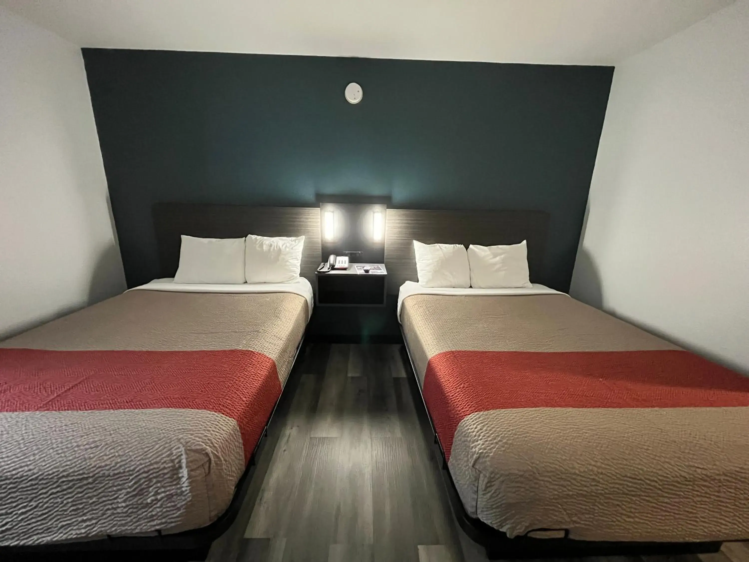 Bedroom, Bed in Studio 6 Suites Urbana, IL Bedroom, Bed in Studio 6 Suites Urbana, IL