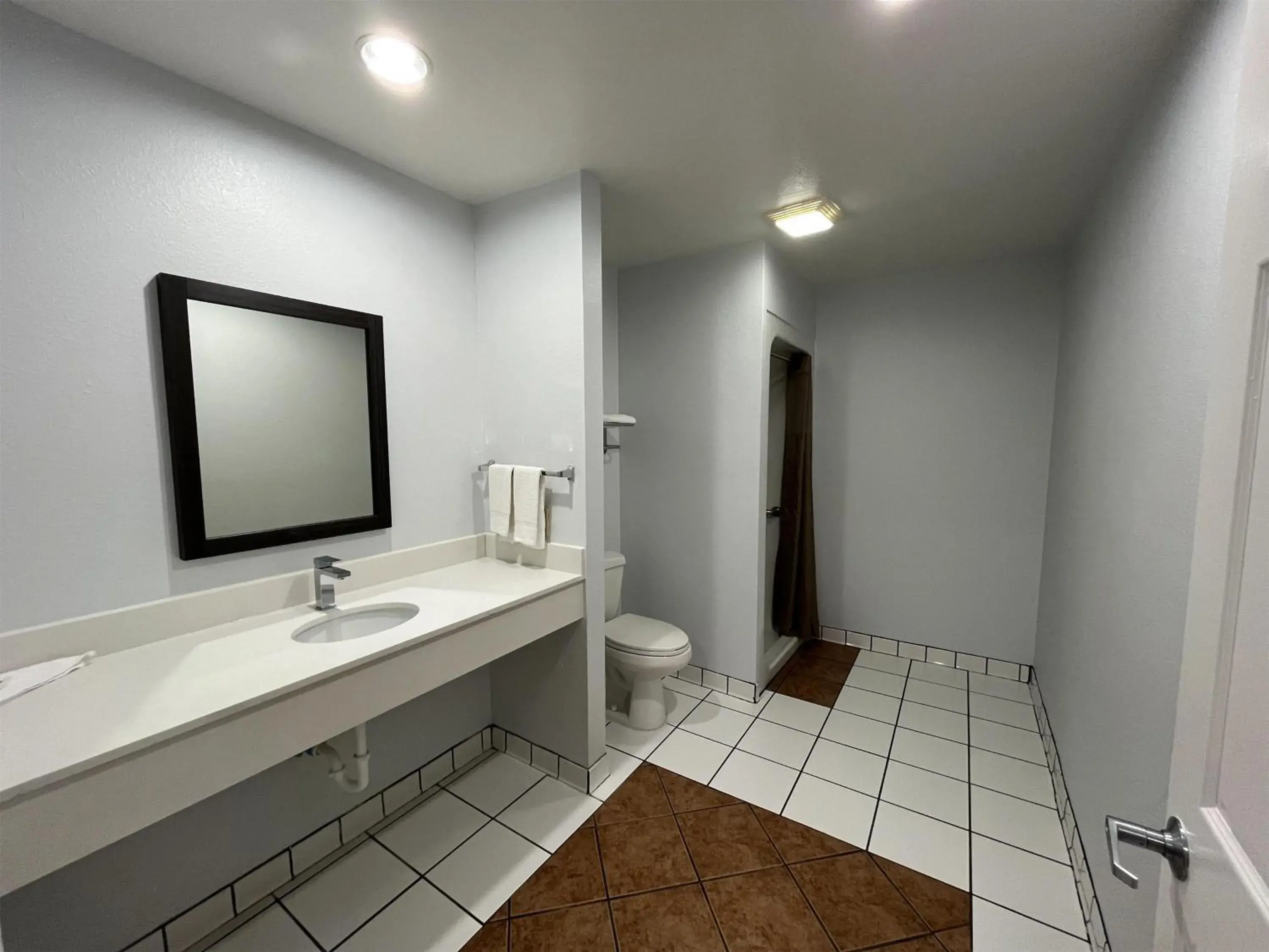 Bedroom in Studio 6 Suites Urbana, IL Bedroom in Studio 6 Suites Urbana, IL