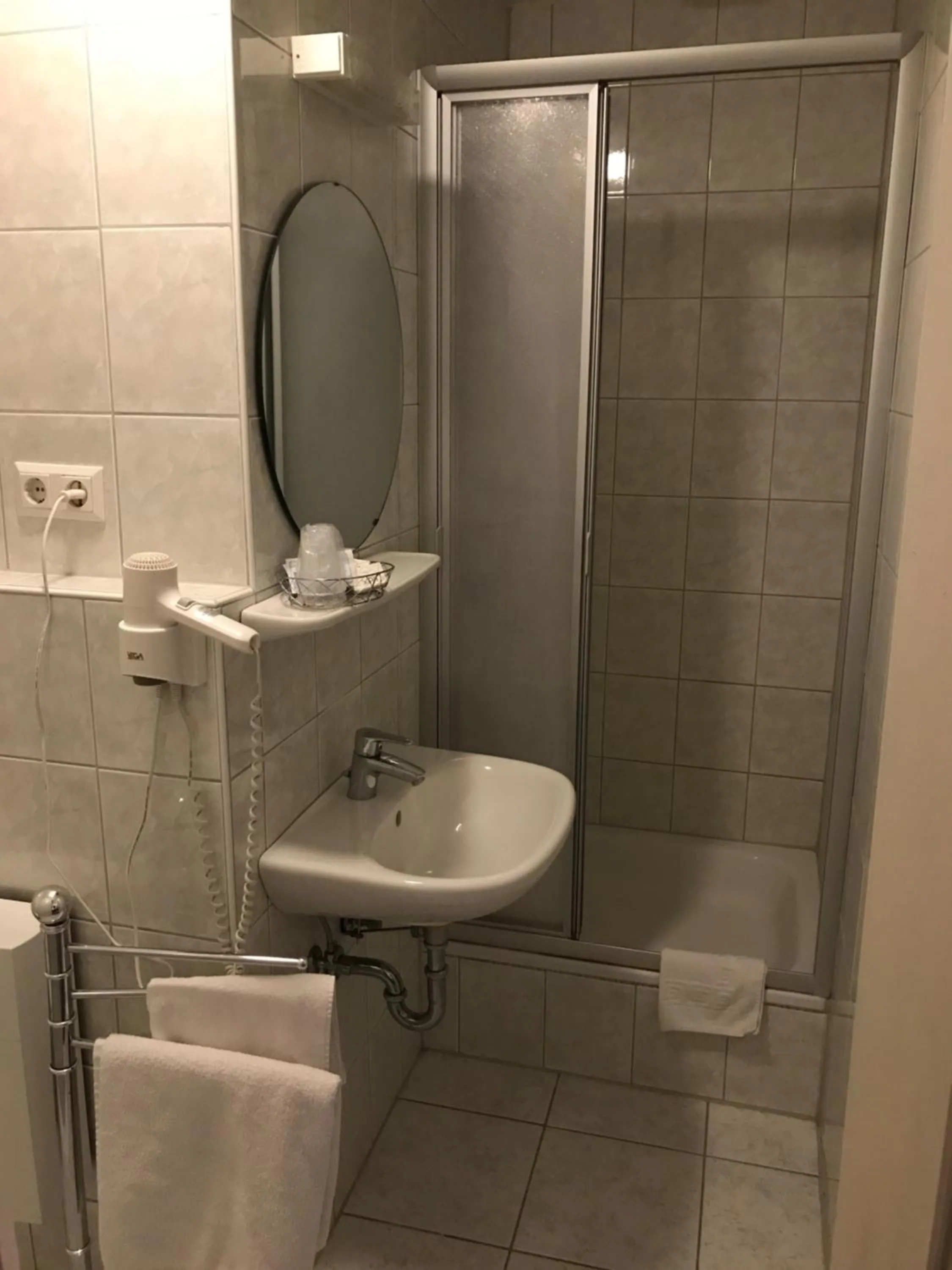 Shower in Hotel Junkerhaus