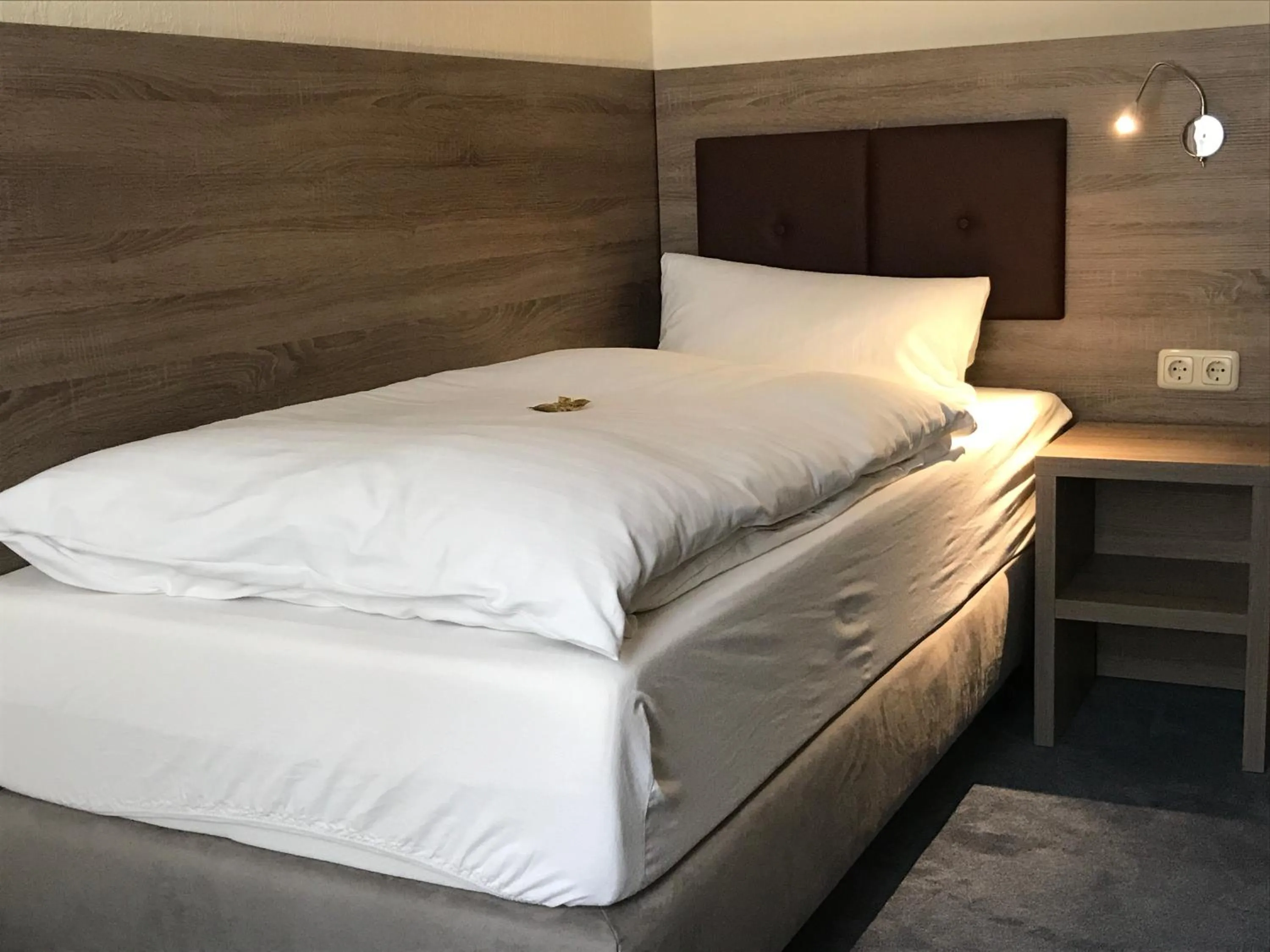 Bed in Hotel Junkerhaus