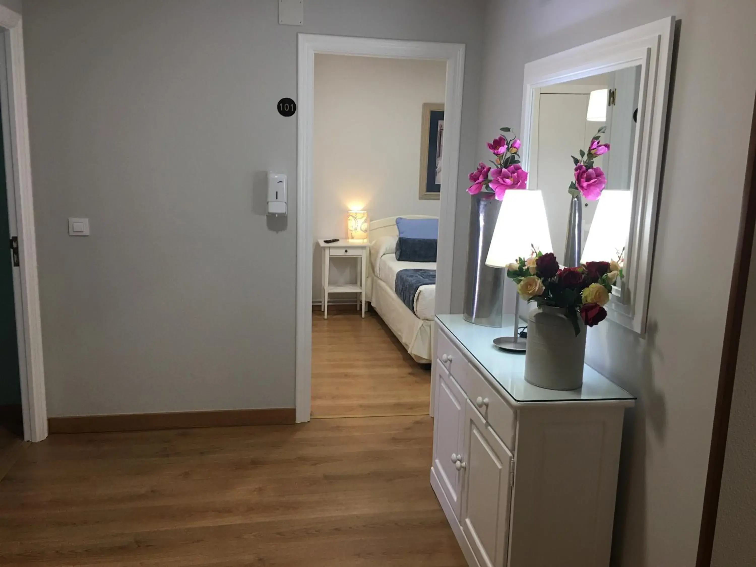 Double or Twin Room in Hostal Restaurante Alarico Double or Twin Room in Hostal Restaurante Alarico