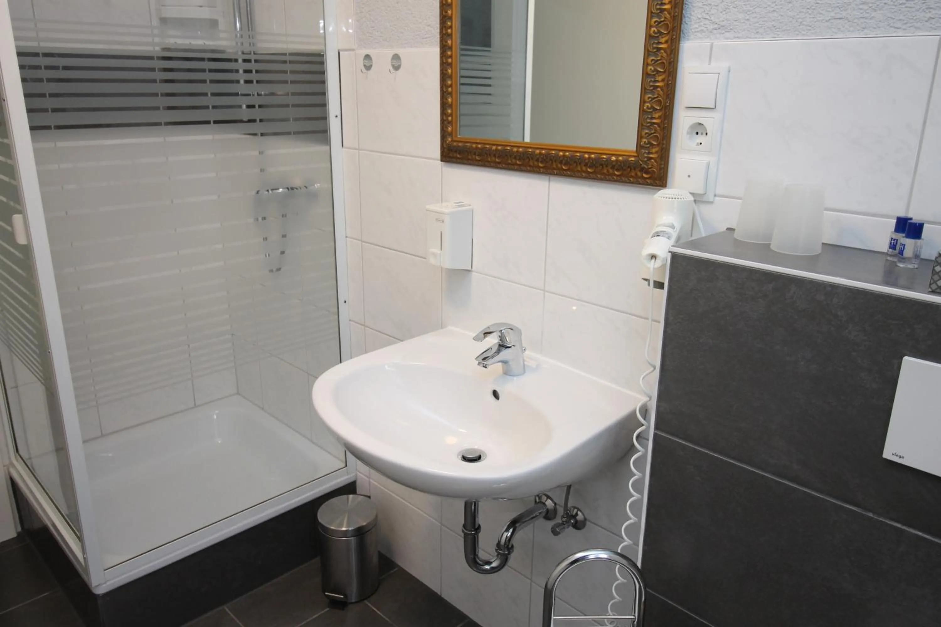 Bathroom in Hotel Geromont
