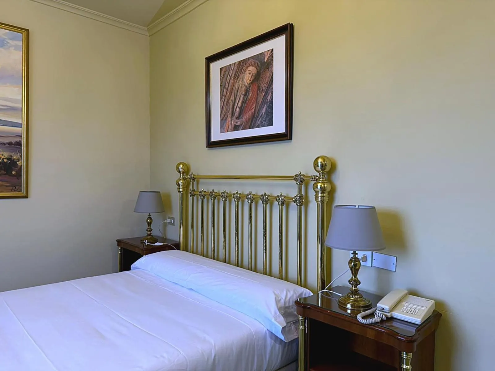 Bed in Hotel San Rosendo