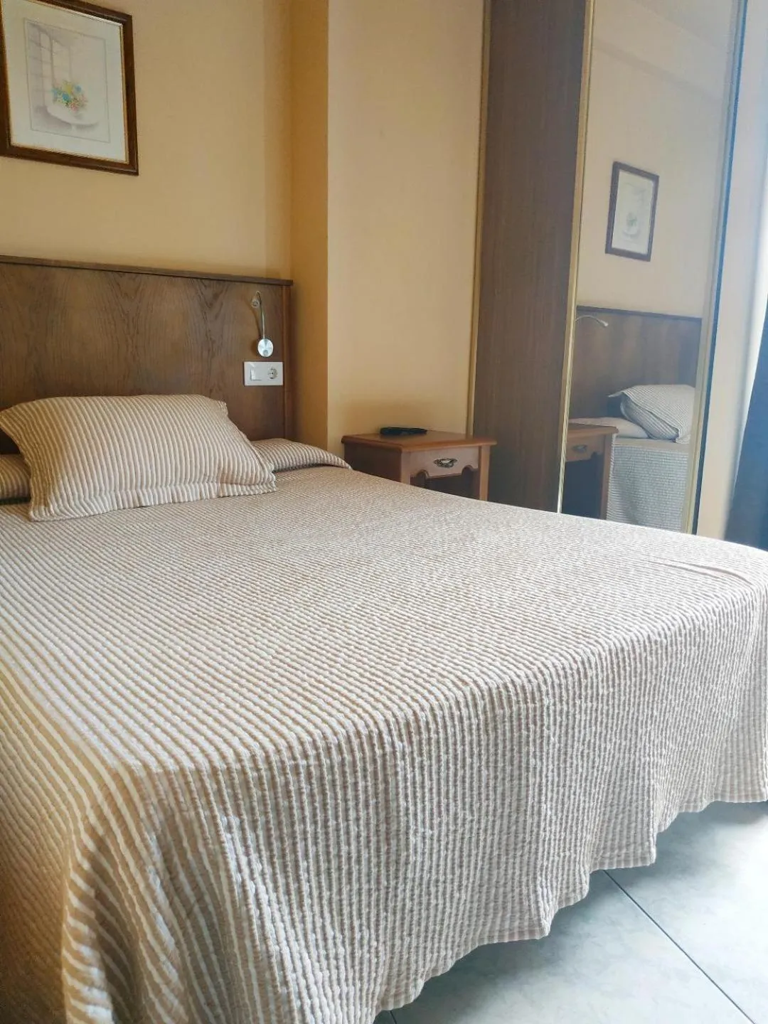 Bed in Hotel Cristaleiro