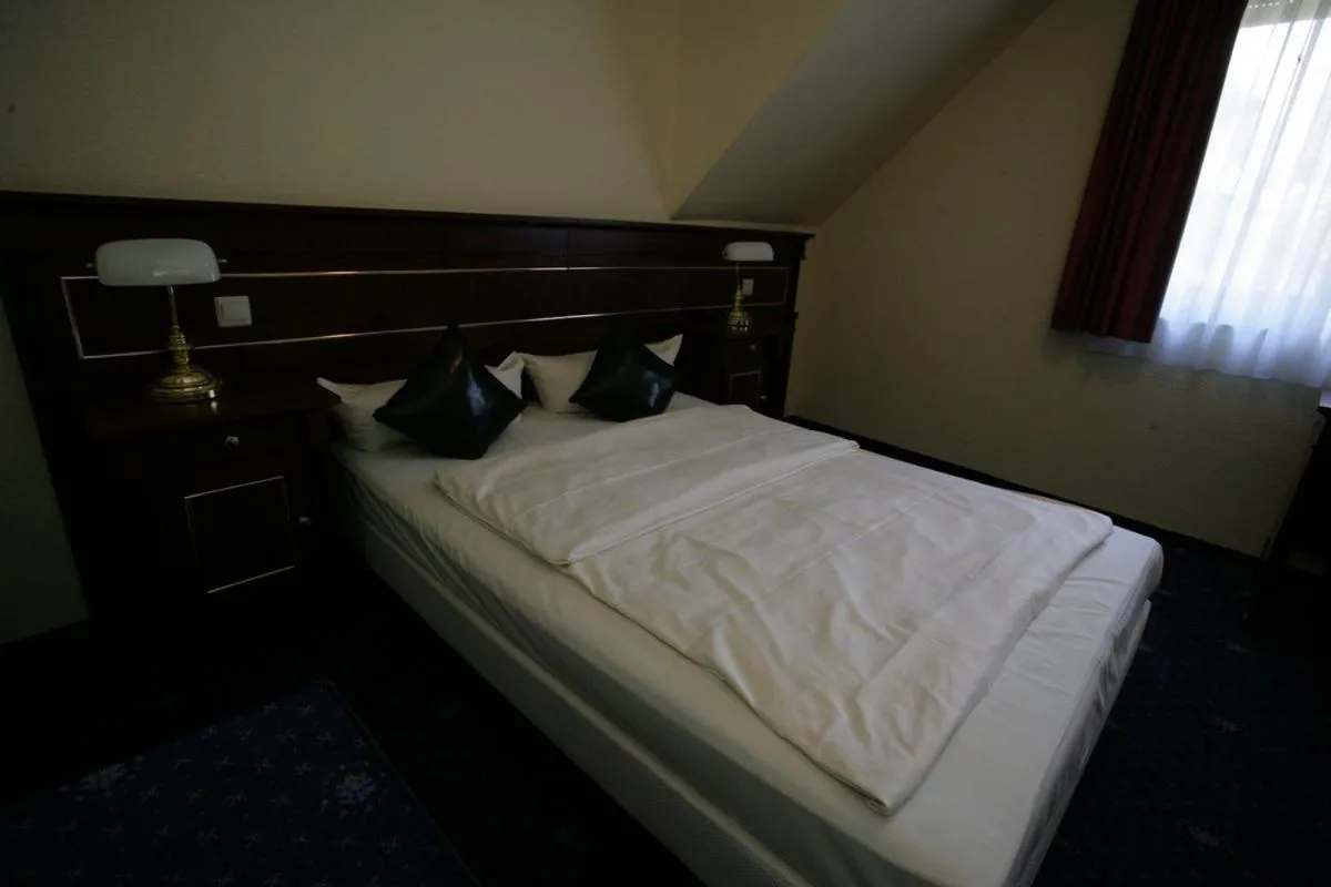 Bed in Stargaze Home Hotel