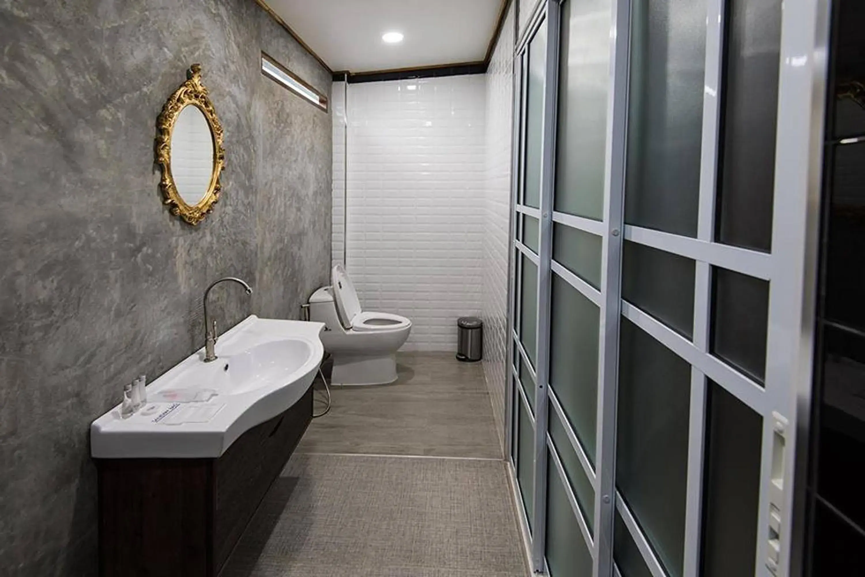 Toilet in Na Klongluang Boutique Resort Toilet in Na Klongluang Boutique Resort