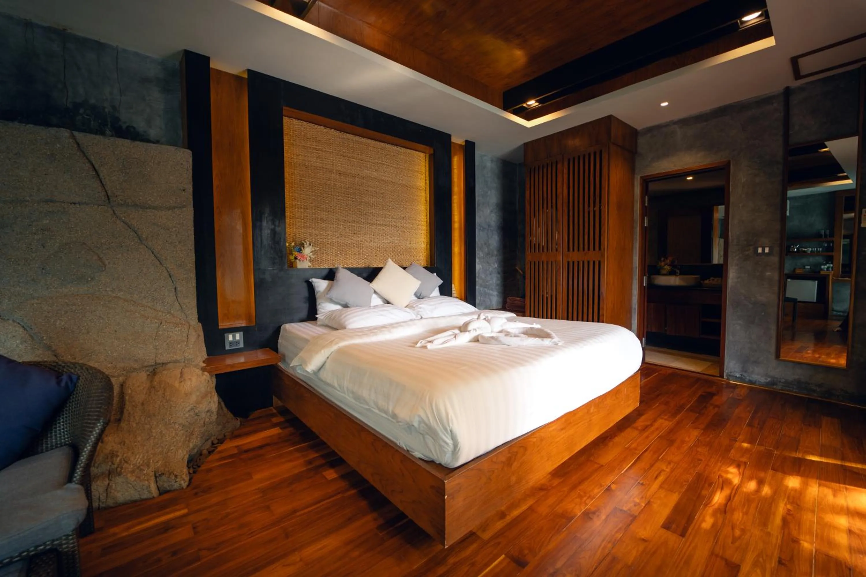 Bedroom, Bed in View Point Resort