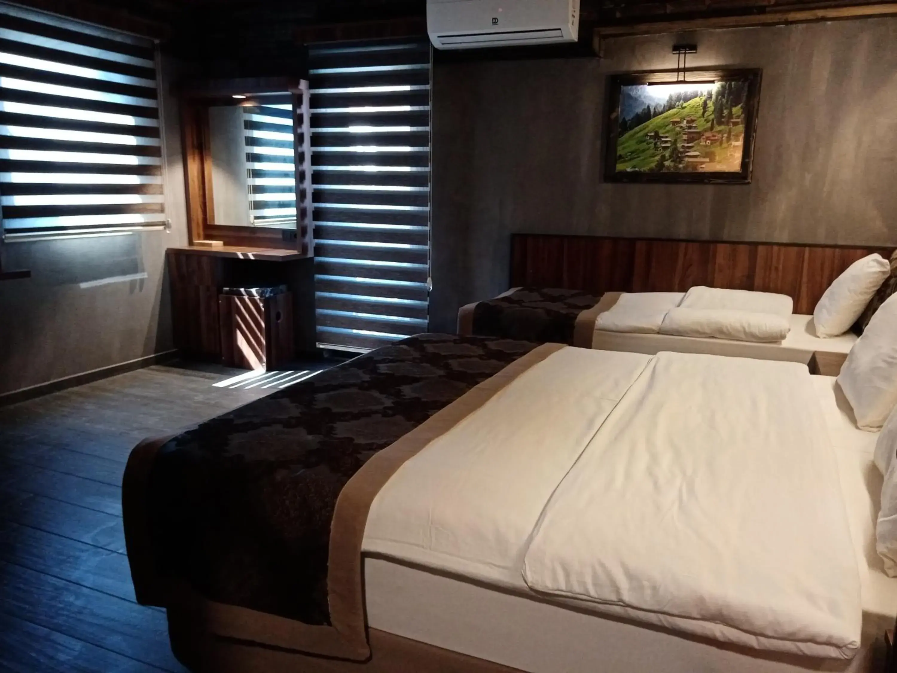 Photo of the whole room, Bed in SARIGERME NEW GATE HOTEL Photo of the whole room, Bed in SARIGERME NEW GATE HOTEL