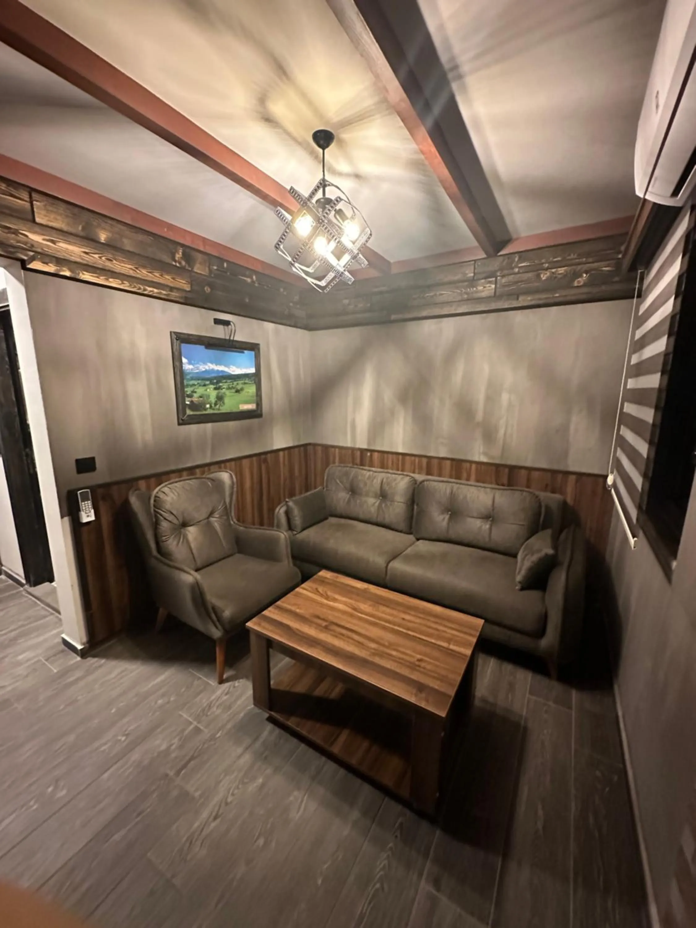 Seating area in SARIGERME NEW GATE HOTEL