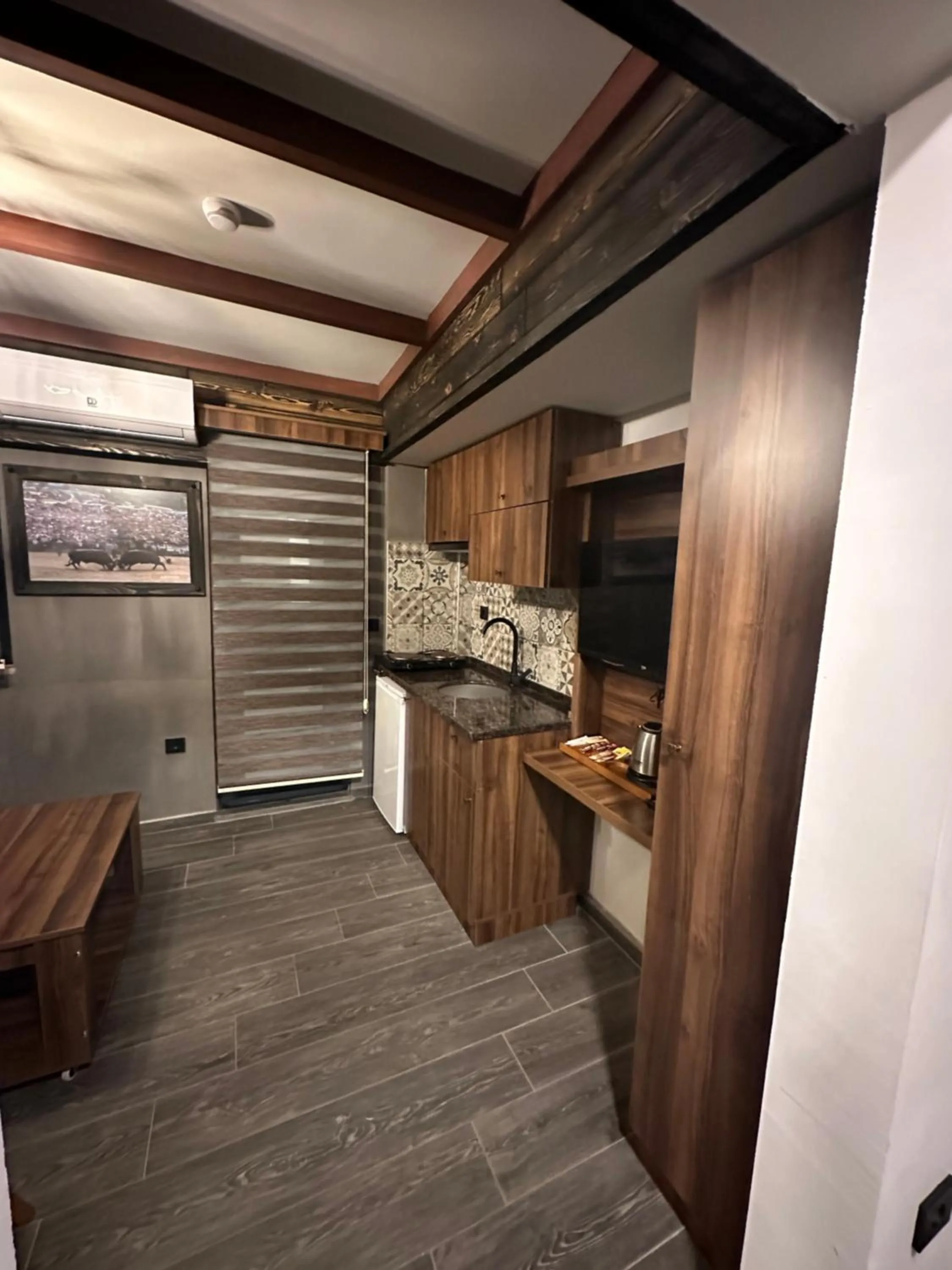 Kitchen or kitchenette in SARIGERME NEW GATE HOTEL