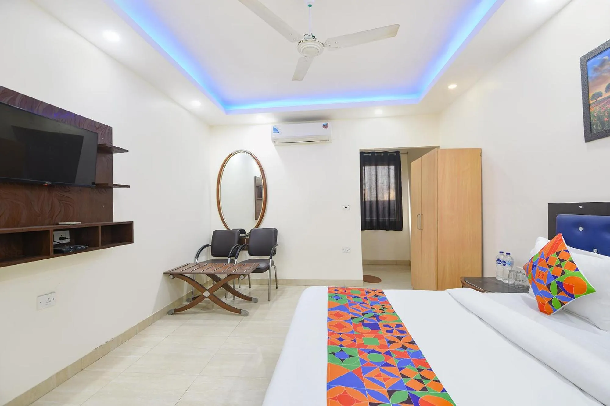 FabHotel Mahal