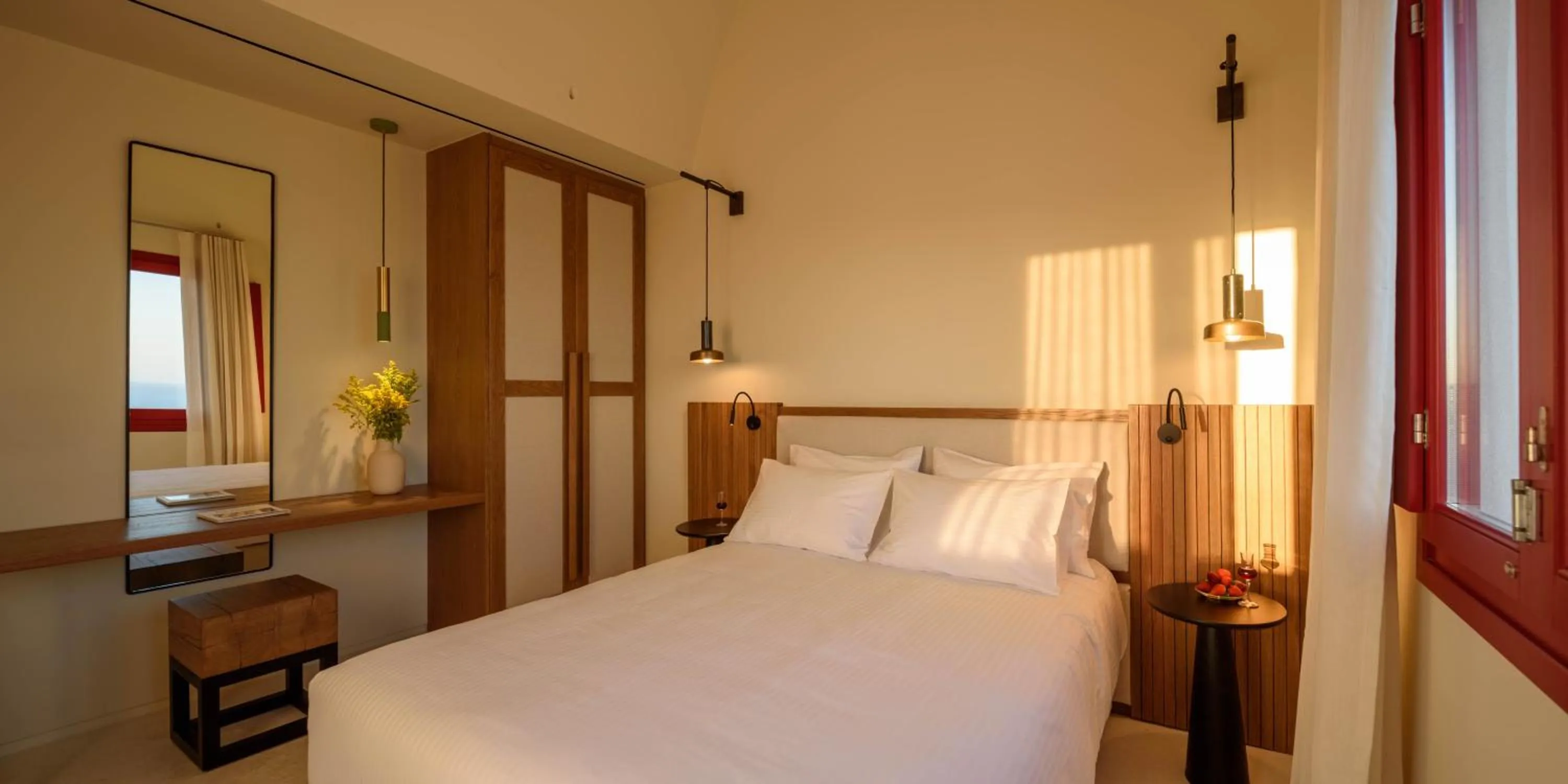 Bed in Potnia Theron Suites