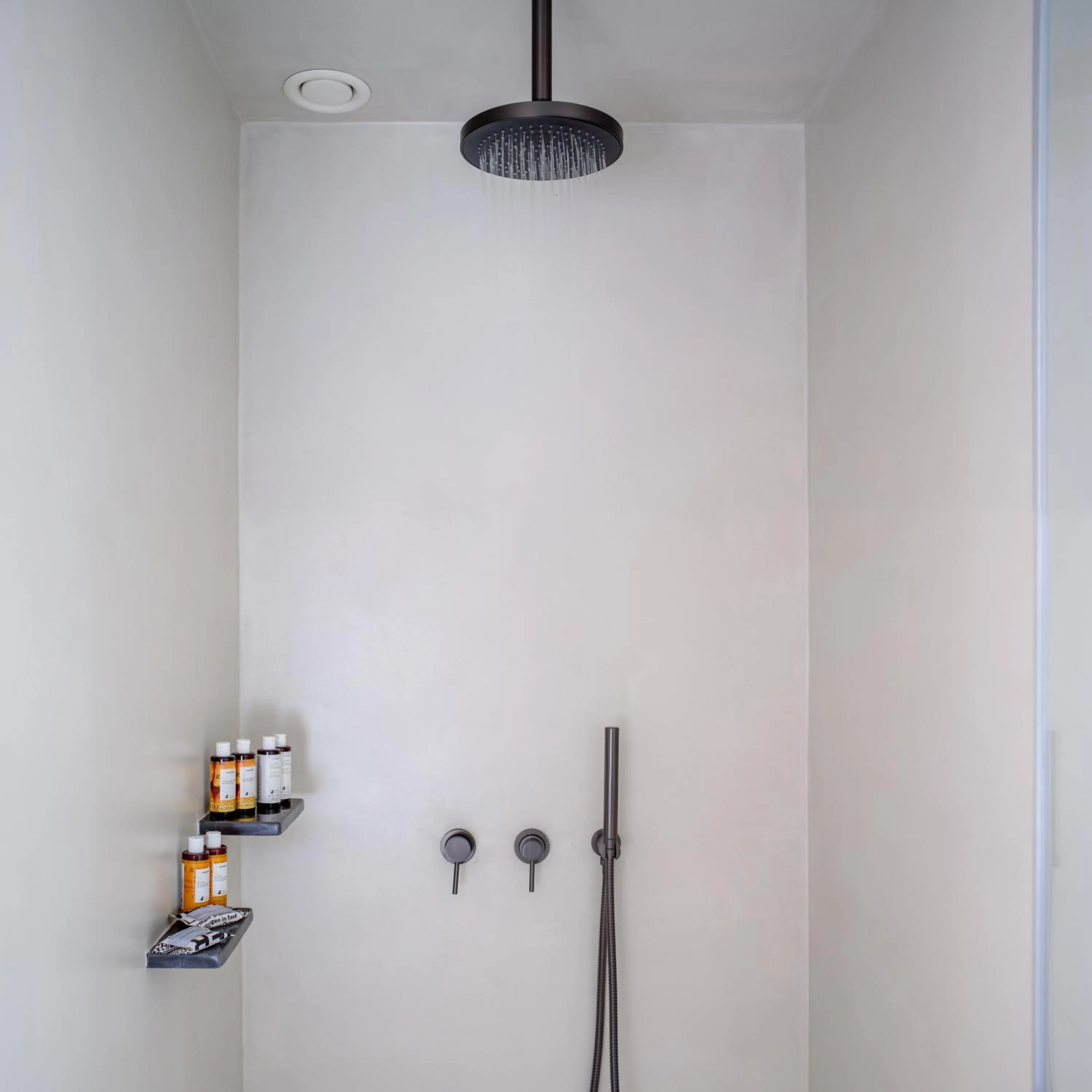 Shower in Potnia Theron Suites