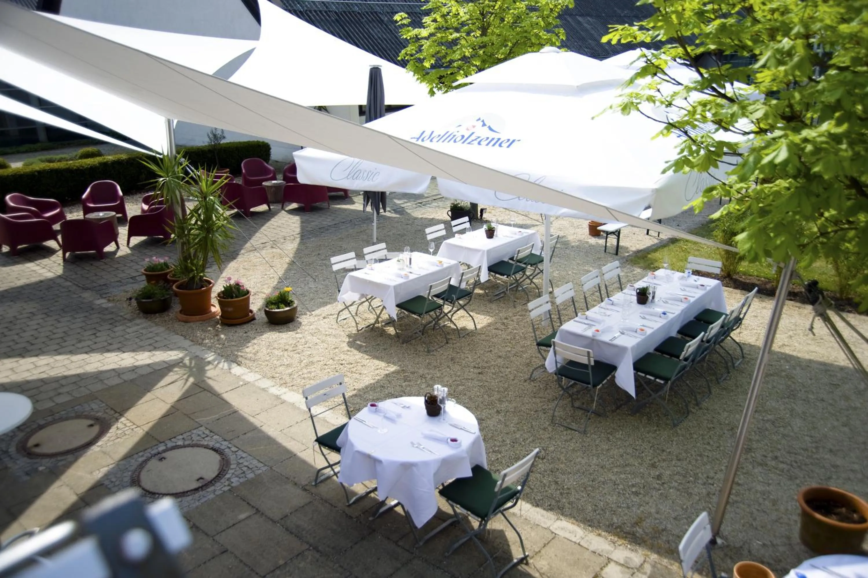 Restaurant/places to eat in Hotel Kongressissimo