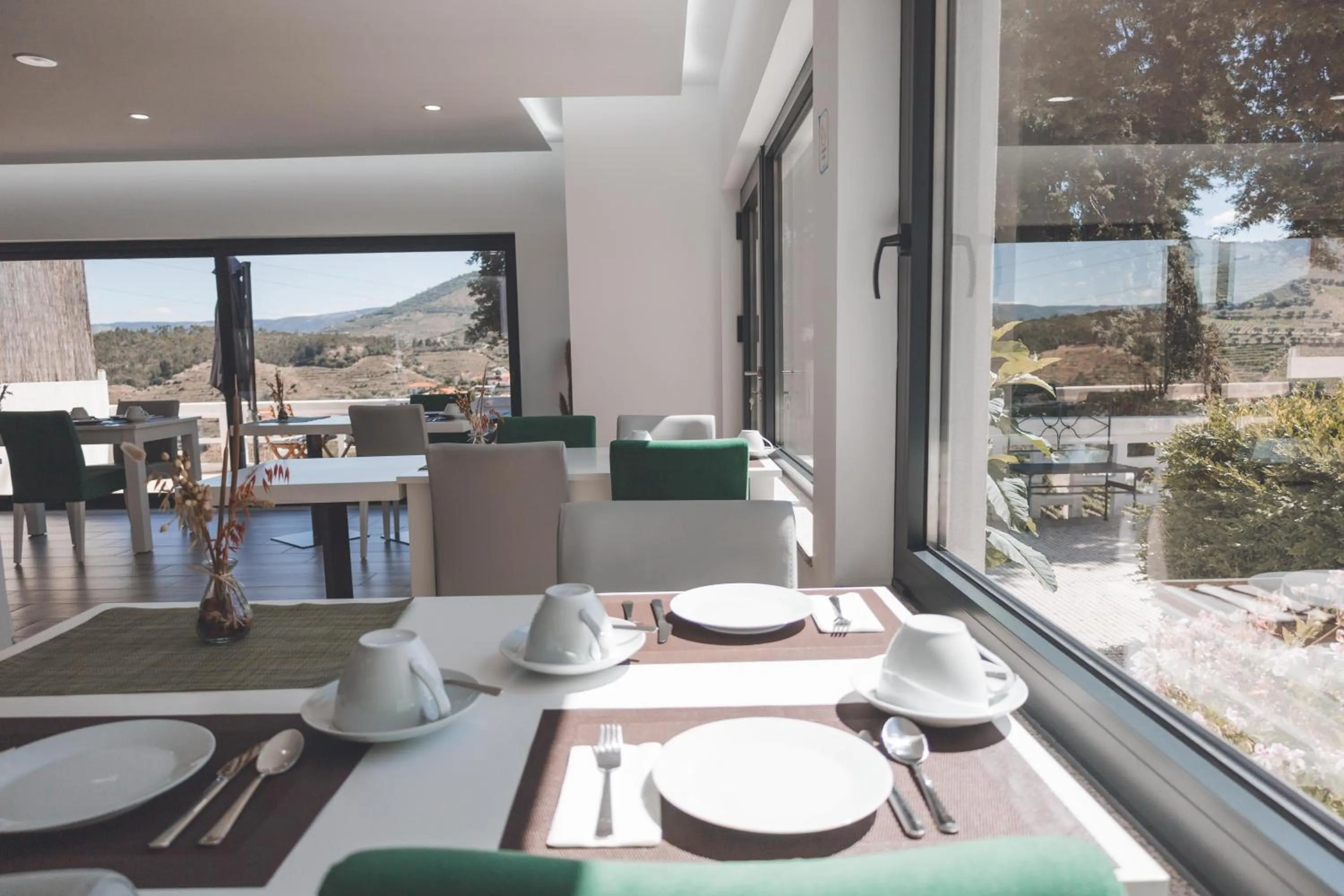 Dining area in Quinta da Portela Douro
