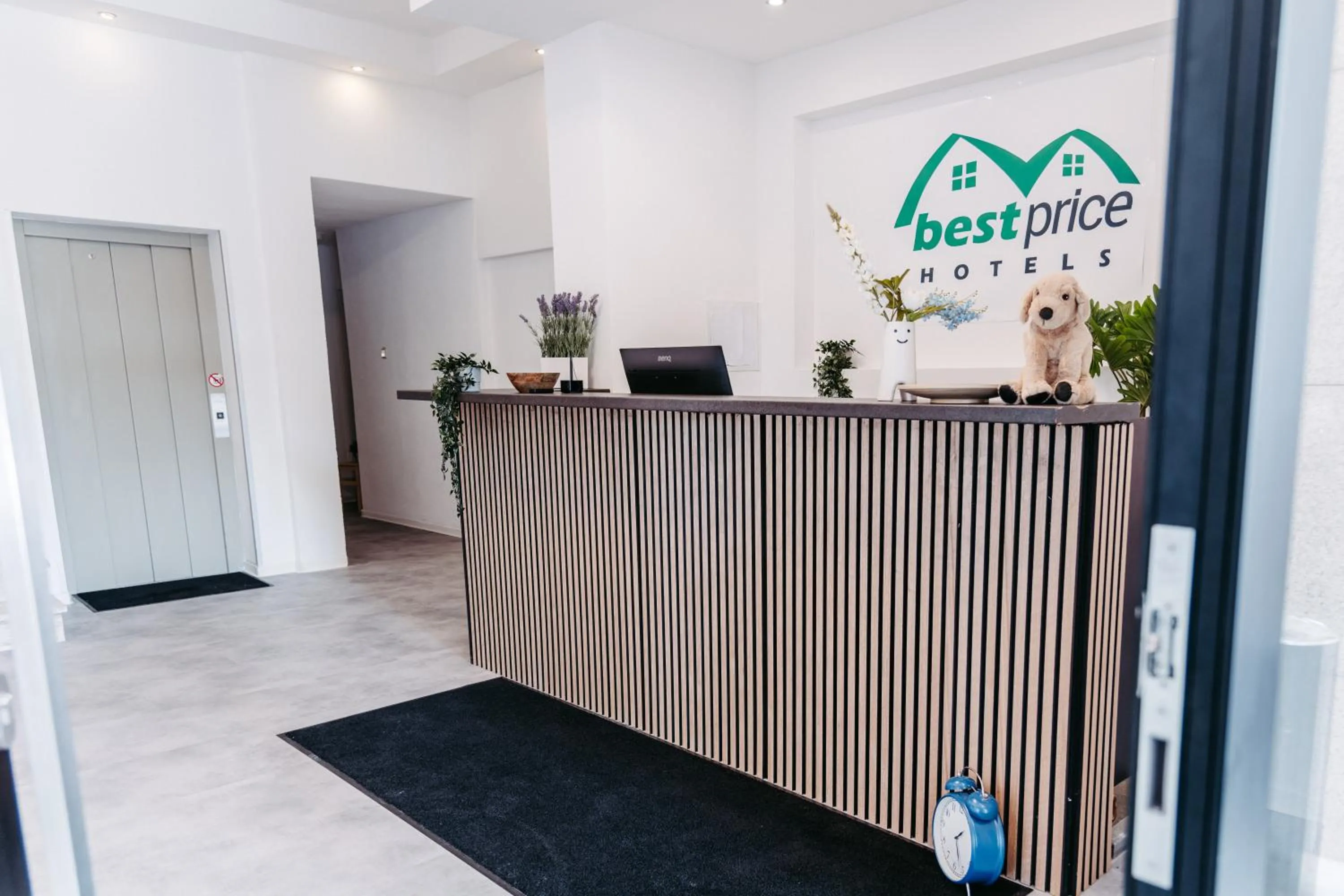 Property logo or sign in bestprice Hotel Koblenz