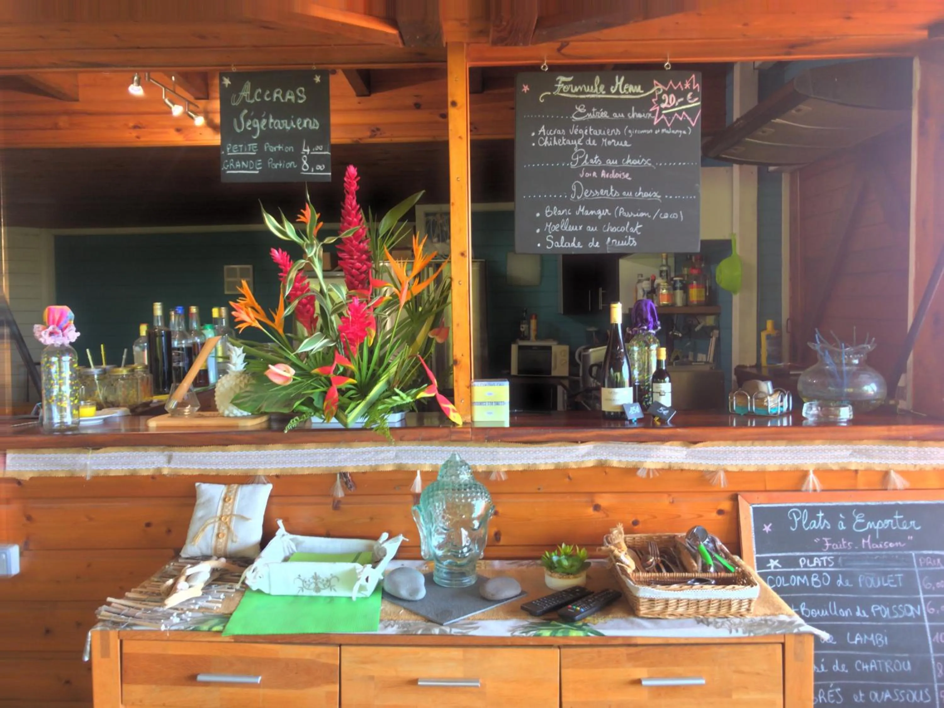 Lounge or bar in Résidence Paradis Tropical