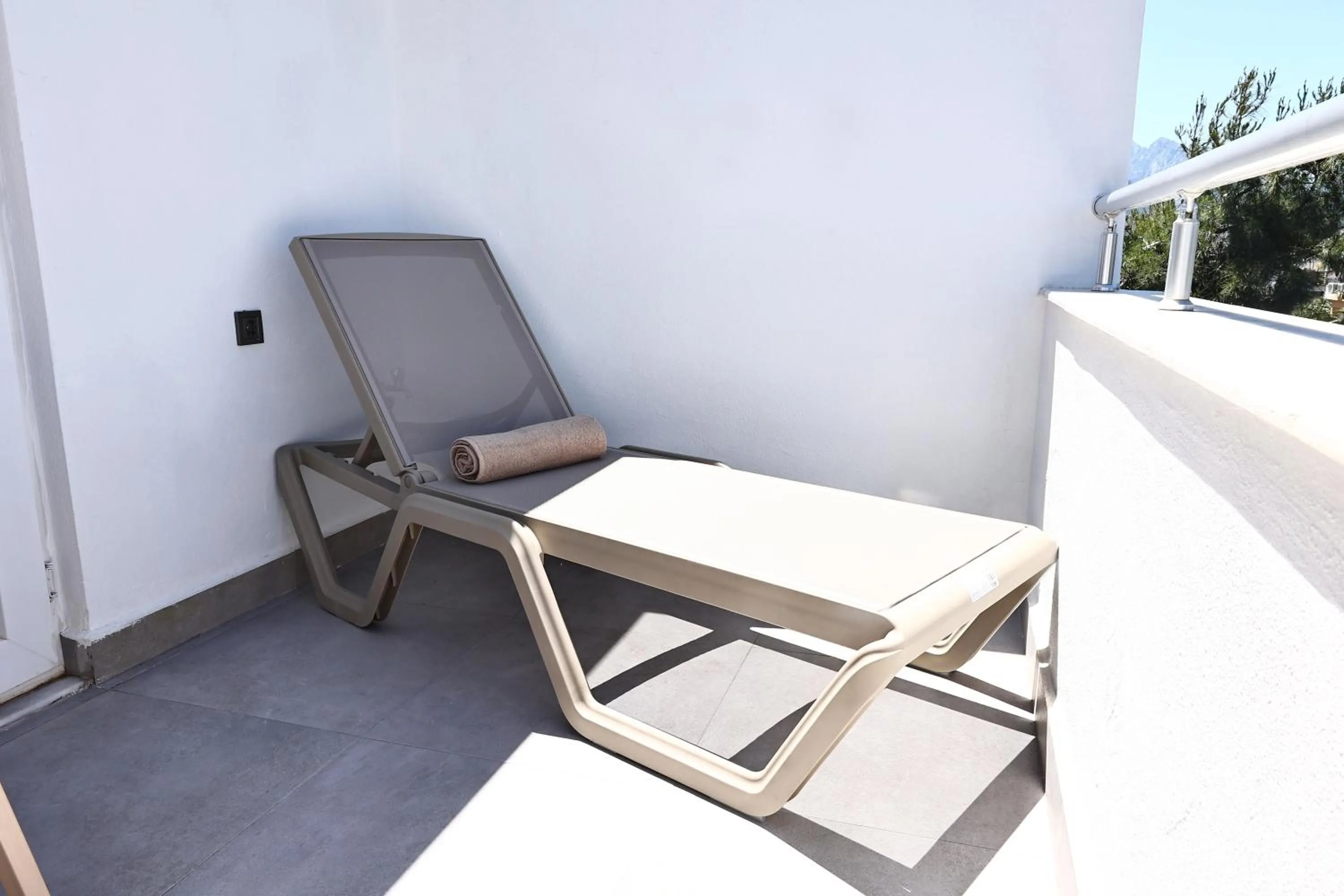 Balcony/Terrace in mustang suite hotel