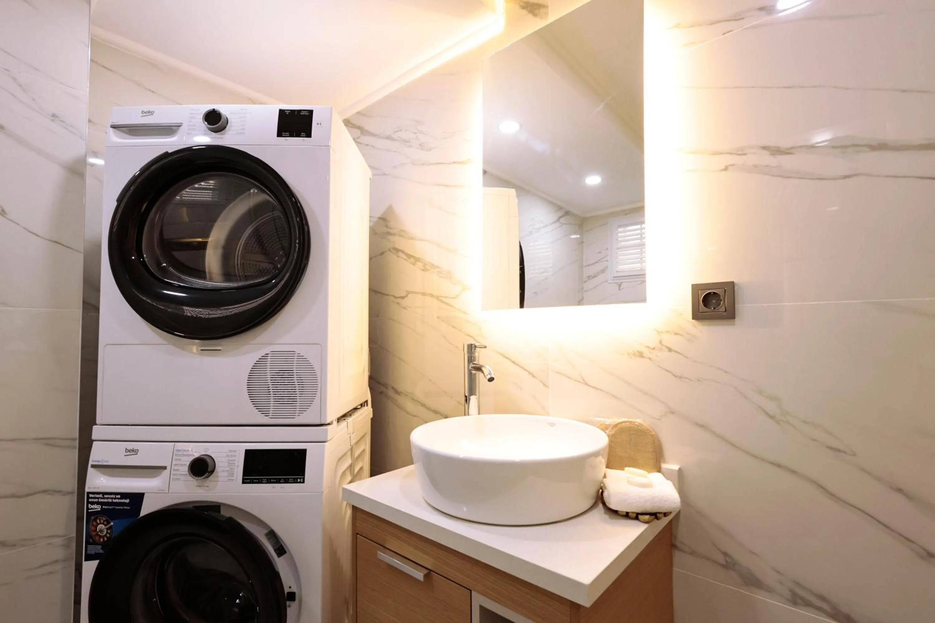 Bathroom in mustang suite hotel