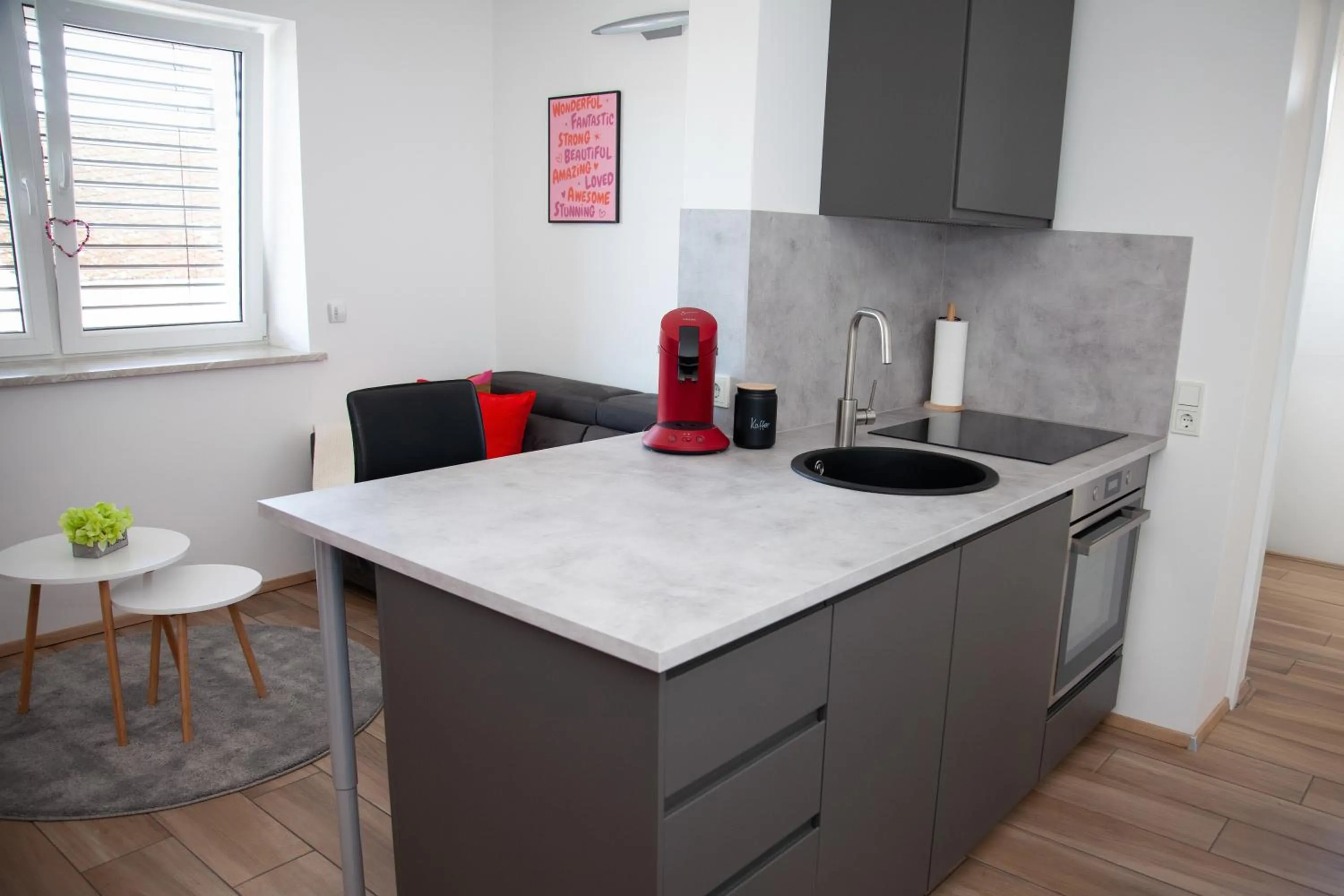 Kitchen or kitchenette in WohnRaum Gäste- & Boardinghaus