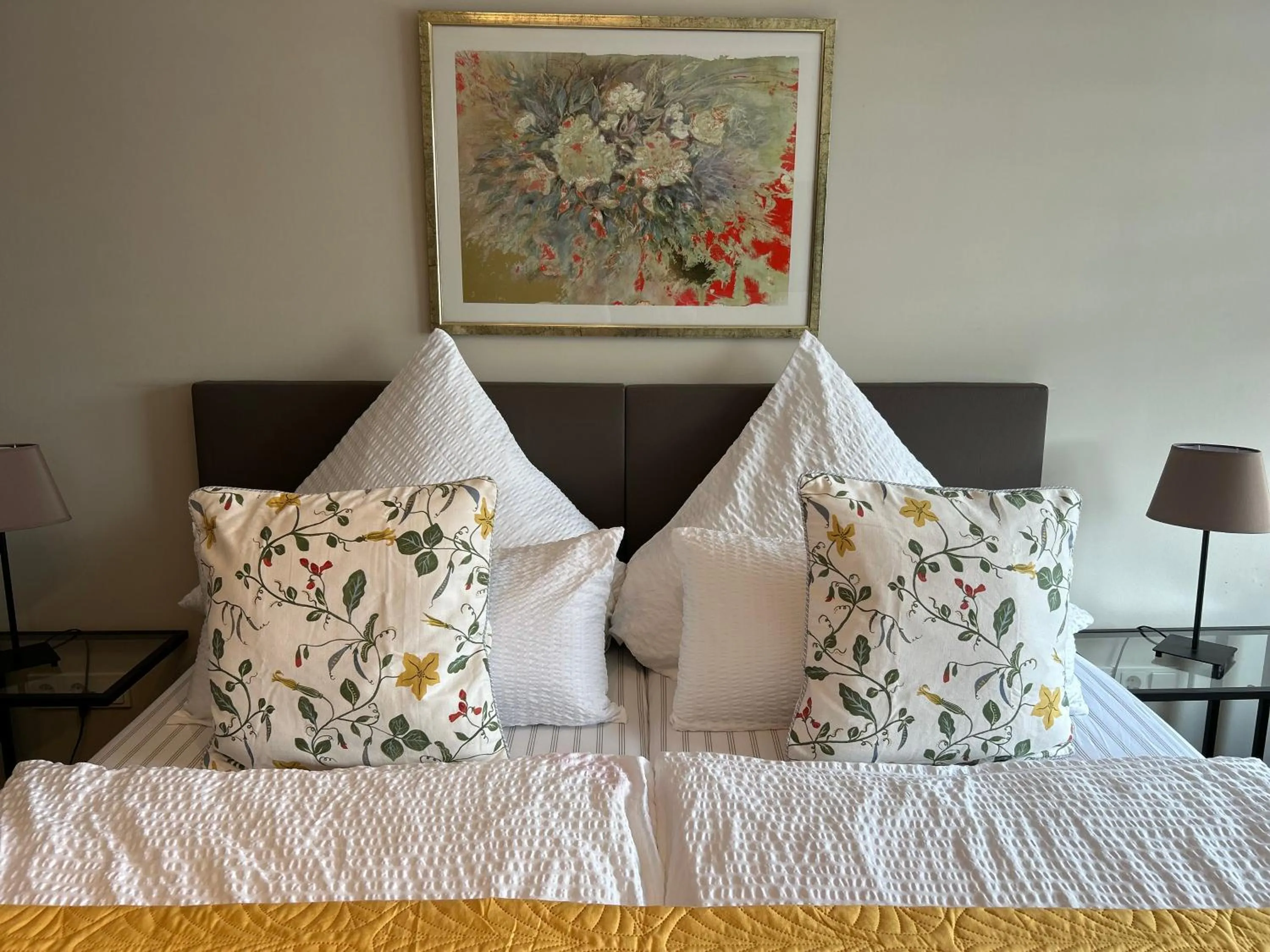 Bed in WohnRaum Gäste- & Boardinghaus