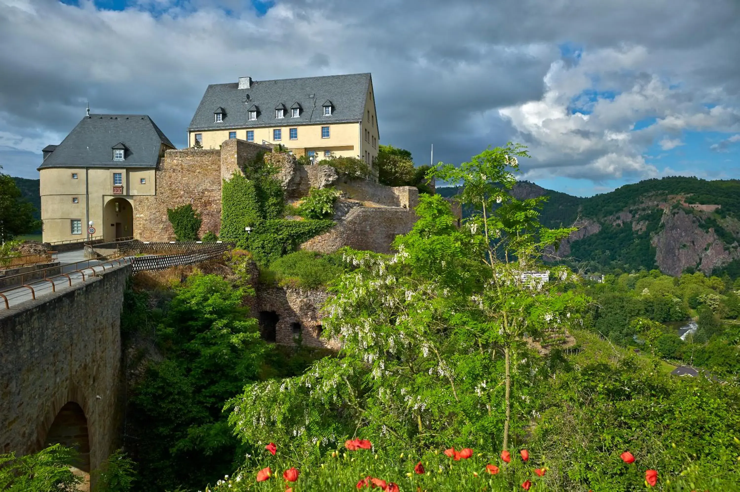 Ev.Familienferien-und Bildungsstätte Ebernburg Ev.Familienferien-und Bildungsstätte Ebernburg