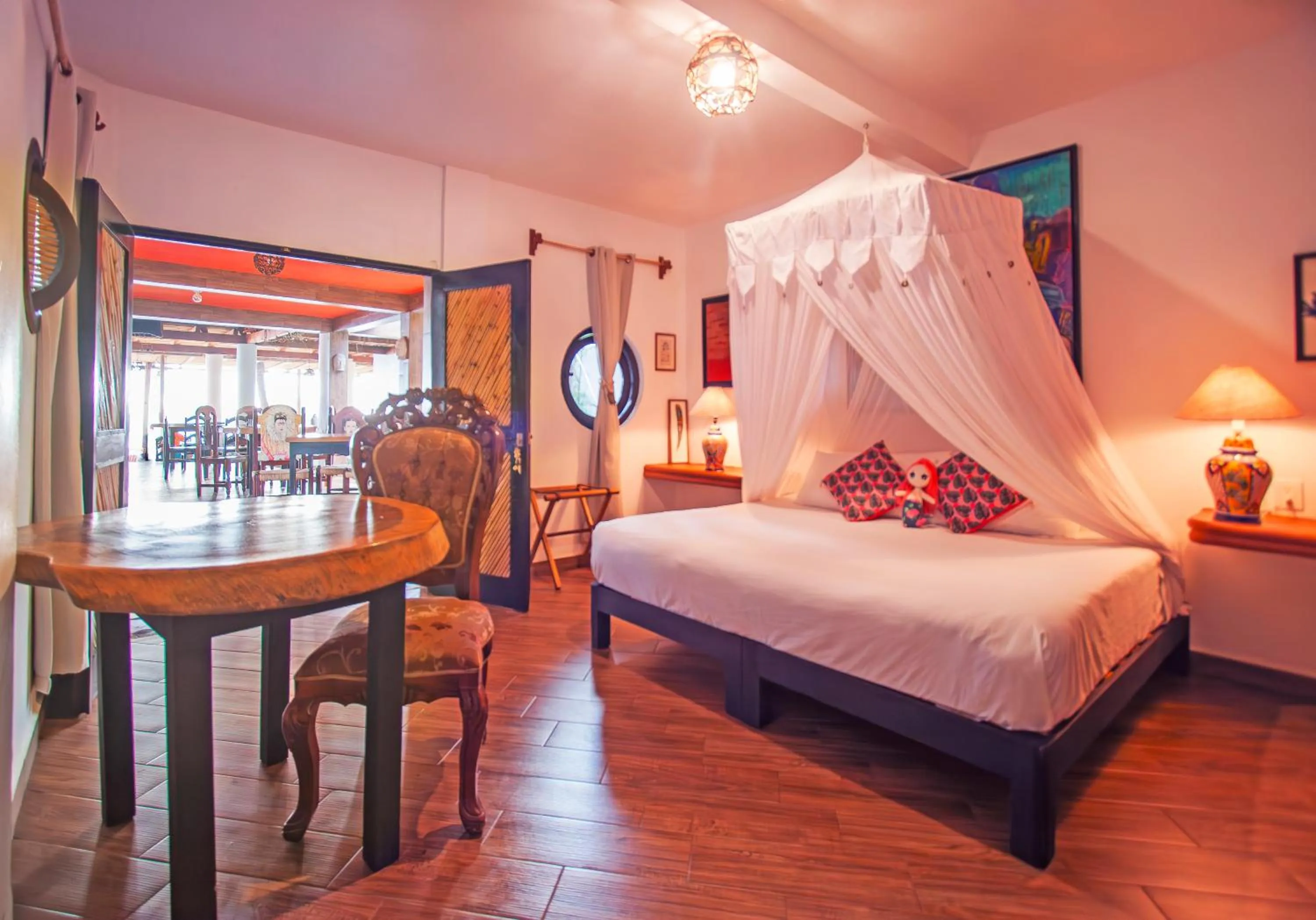 Photo of the whole room, Bed in Posada Buda-Tortuga