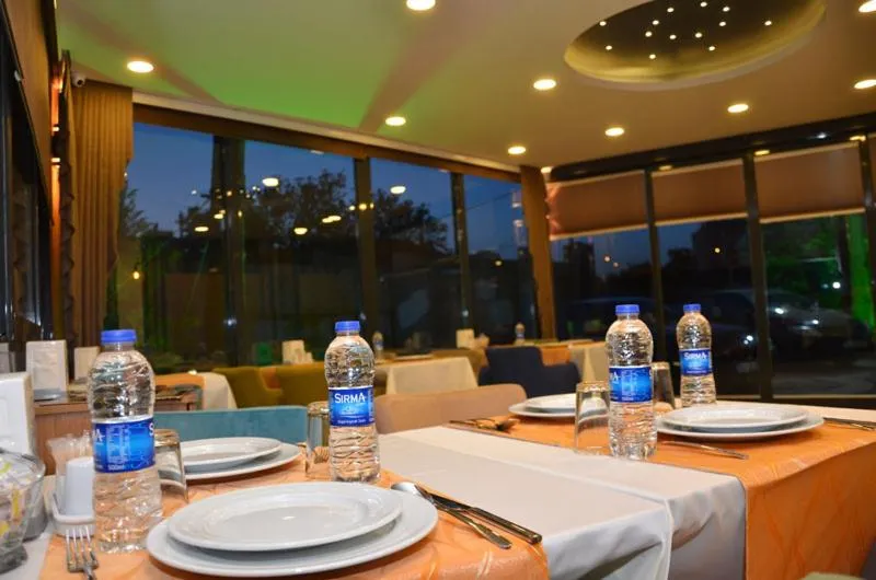 Otel Grand Lark İstanbul