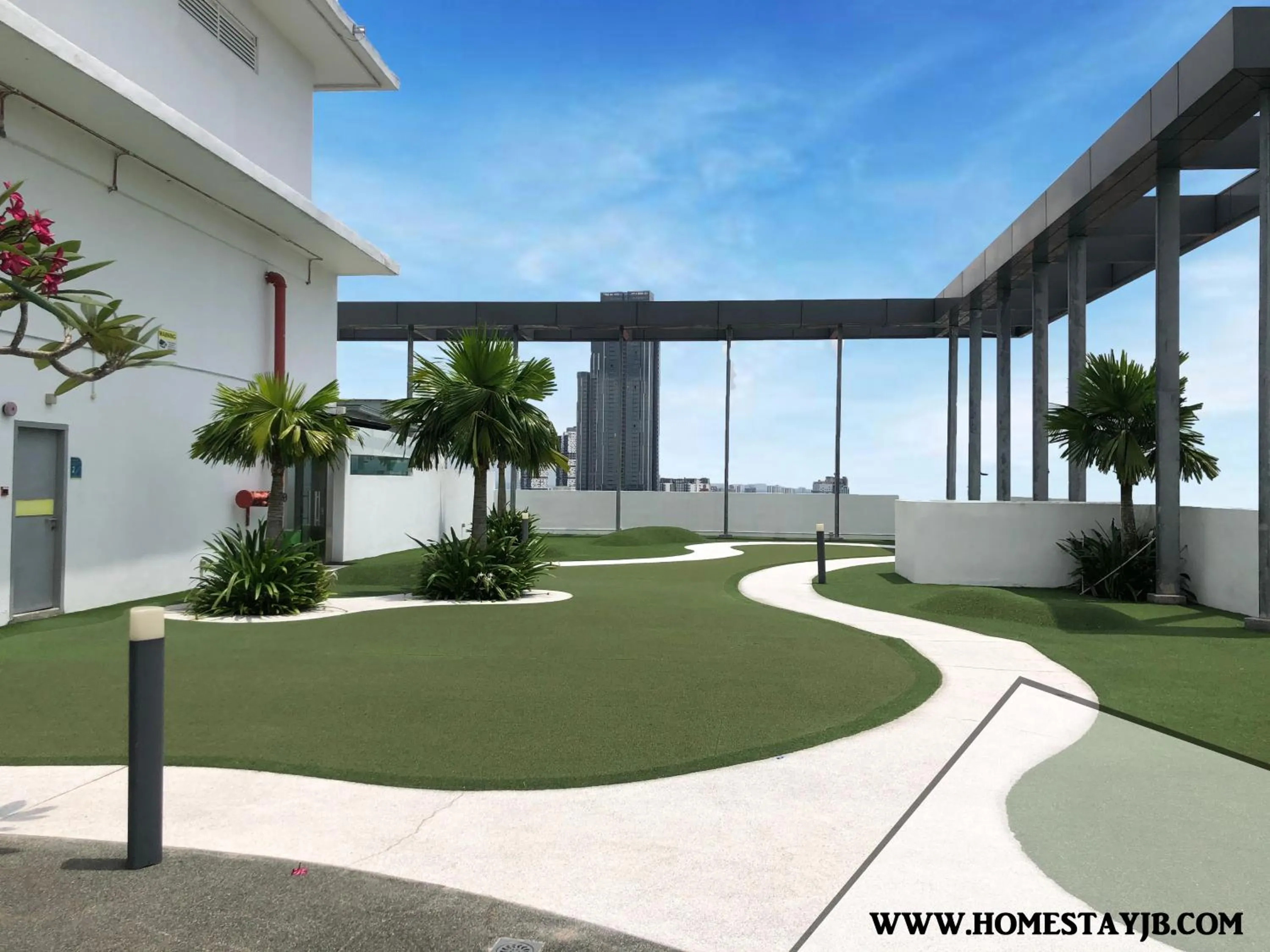 Garden in Paragon Suite Homestay by Antlerzone