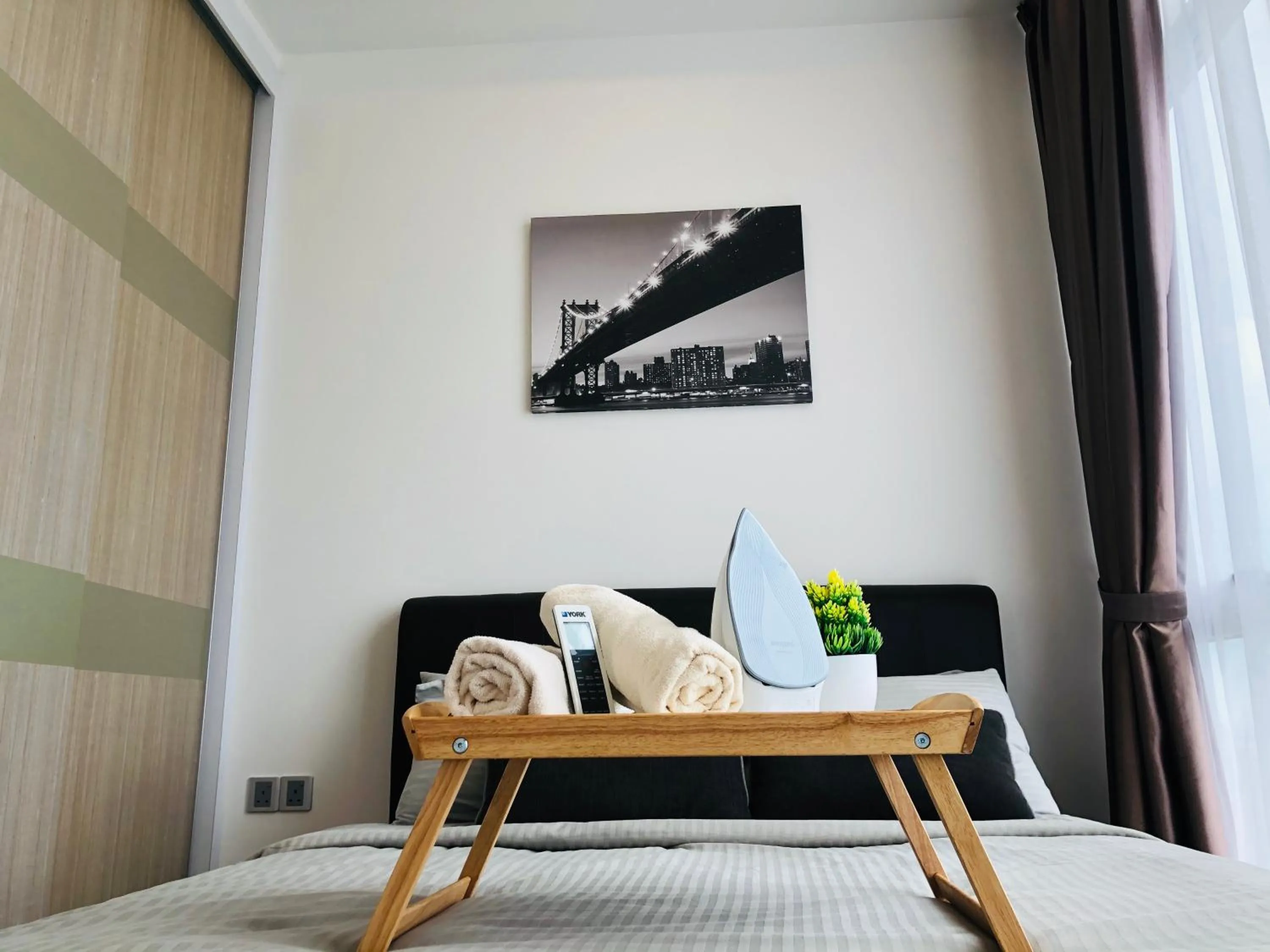 Bed in Paragon Suite Homestay by Antlerzone