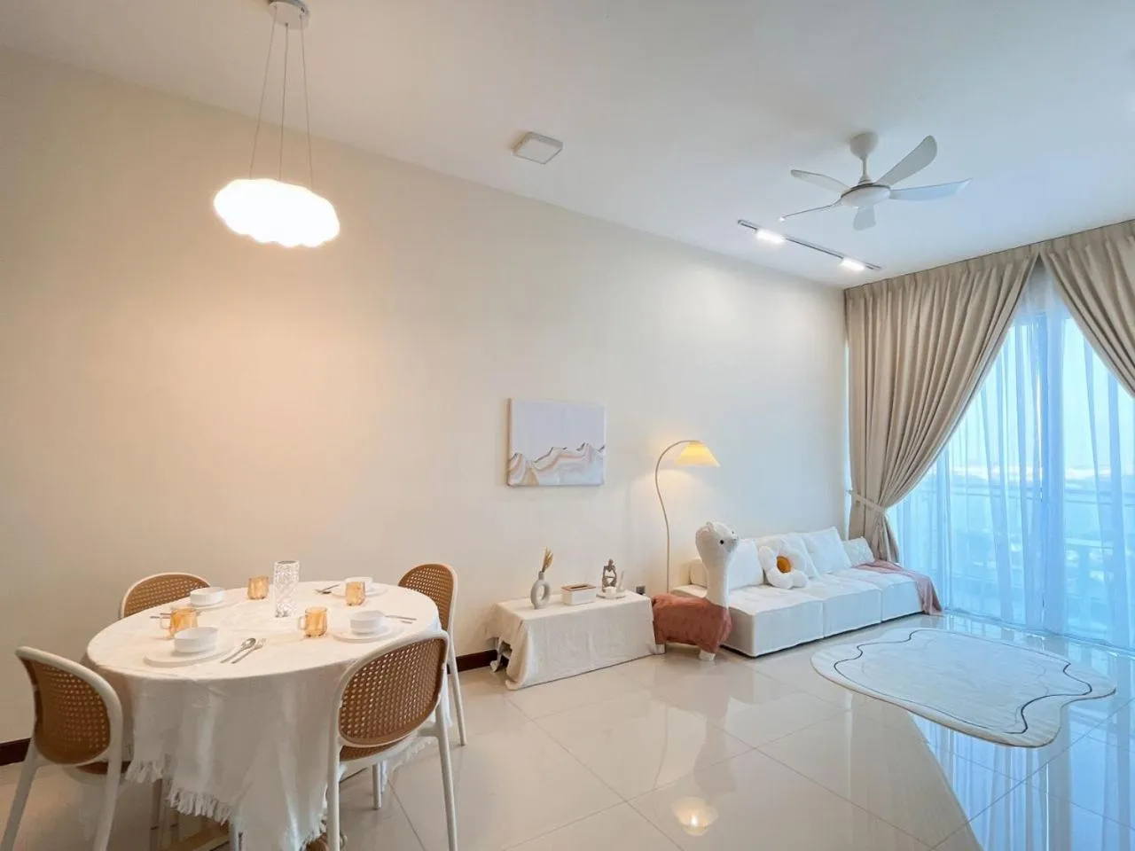 Bed in Paragon Suite Homestay by Antlerzone