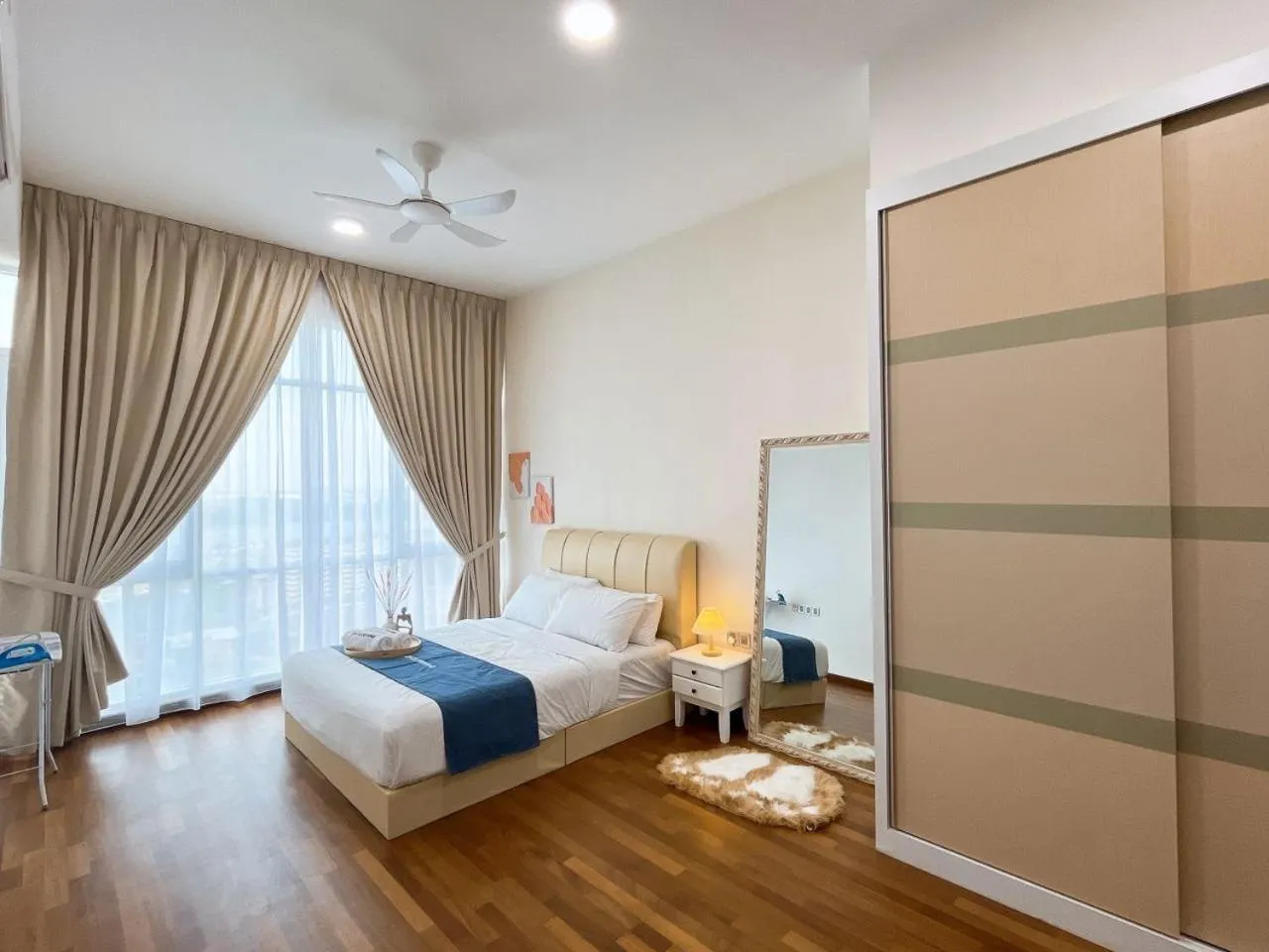 Bed in Paragon Suite Homestay by Antlerzone