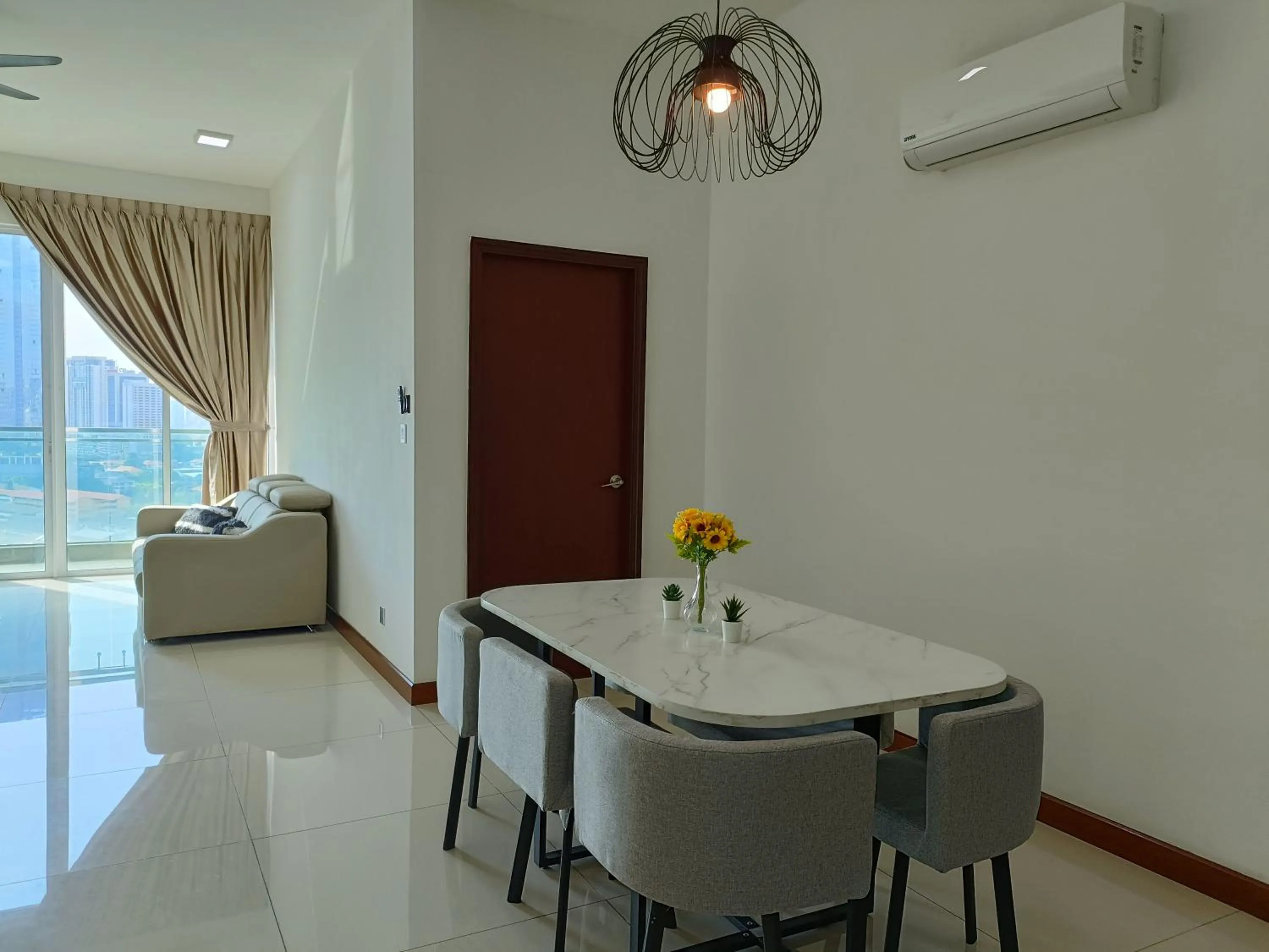 Dining area in Paragon Suite Homestay by Antlerzone