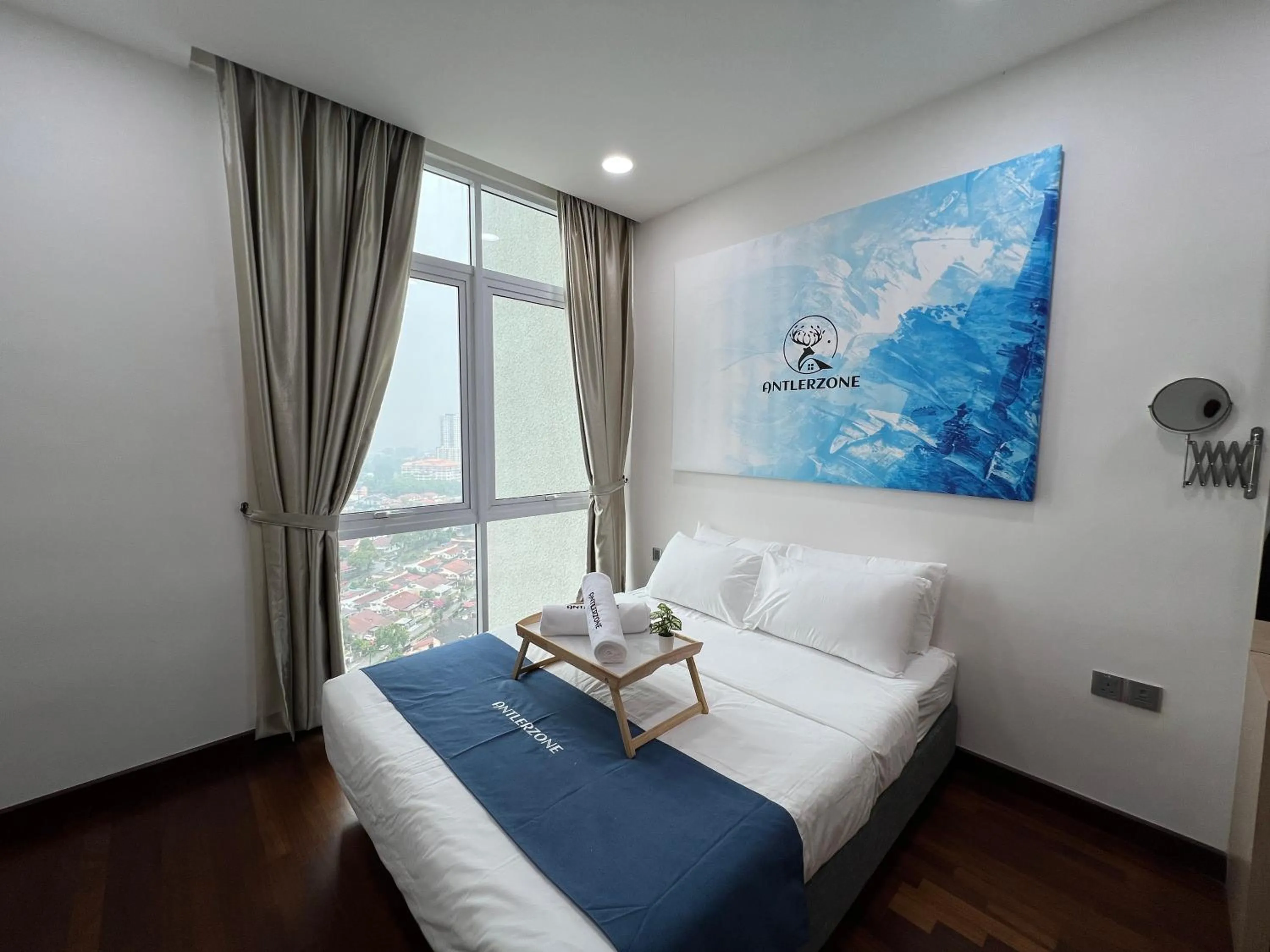 Bed in Paragon Suite Homestay by Antlerzone