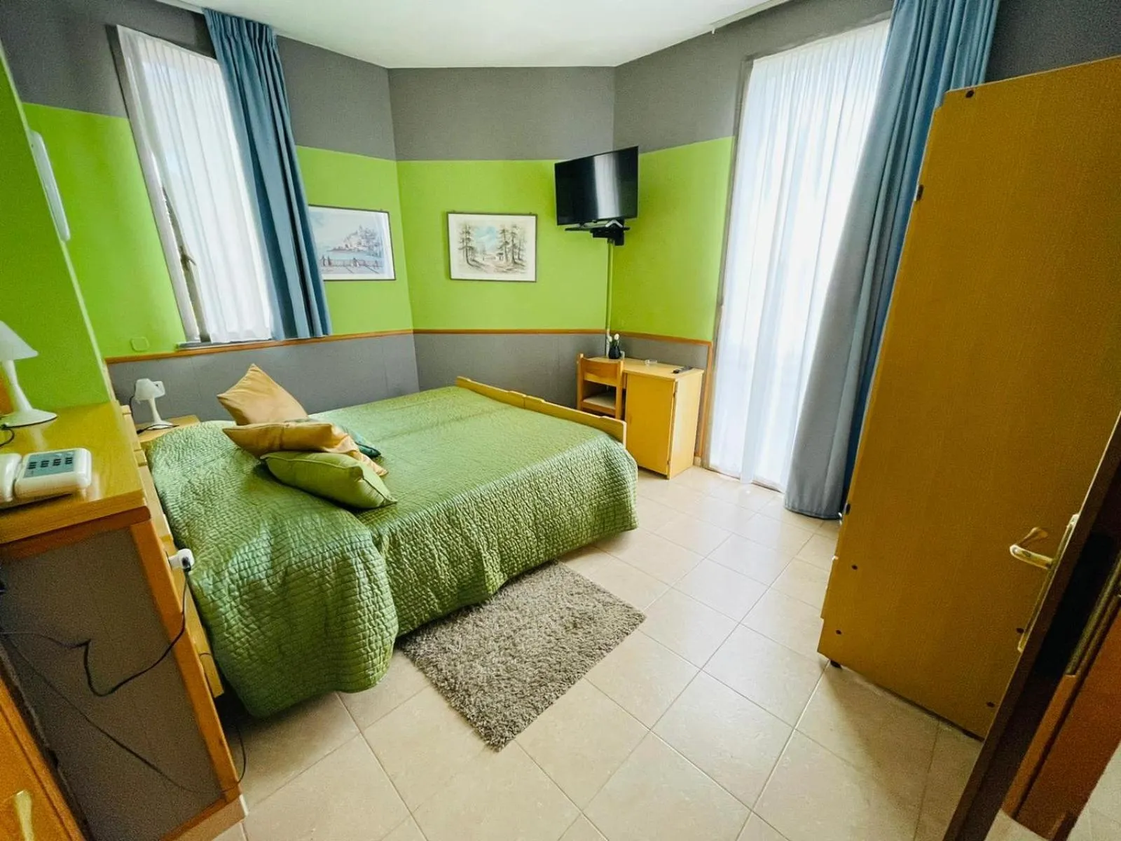 Photo of the whole room in Hotel Azzurra