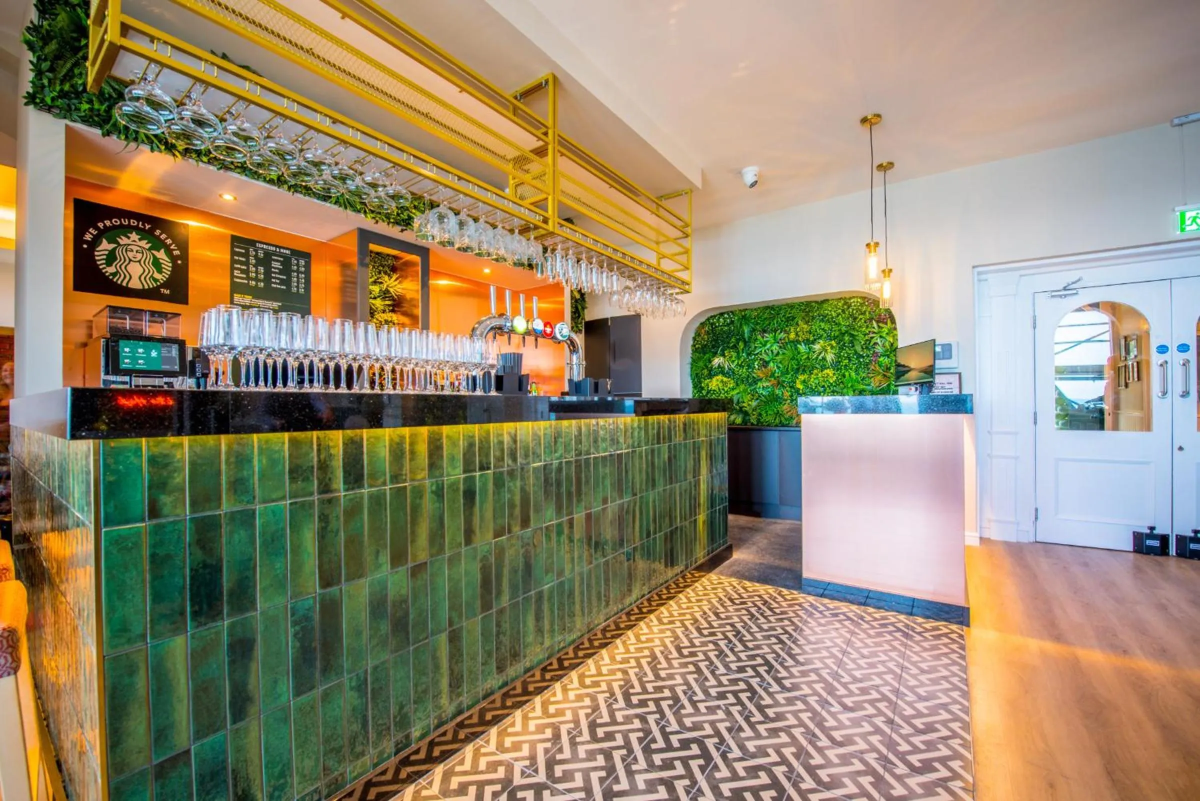 Restaurant/places to eat in Imperial Hotel Tenby