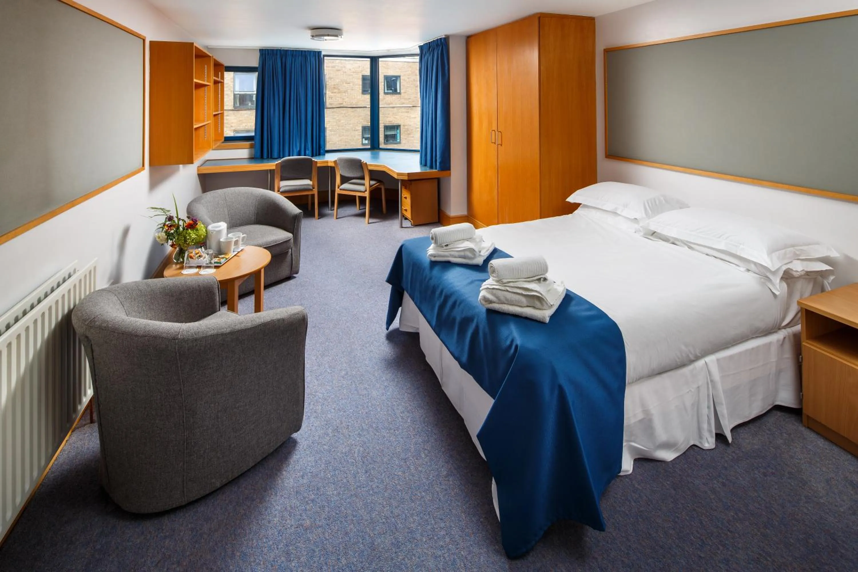 Photo of the whole room, Bed in Christ's College Cambridge