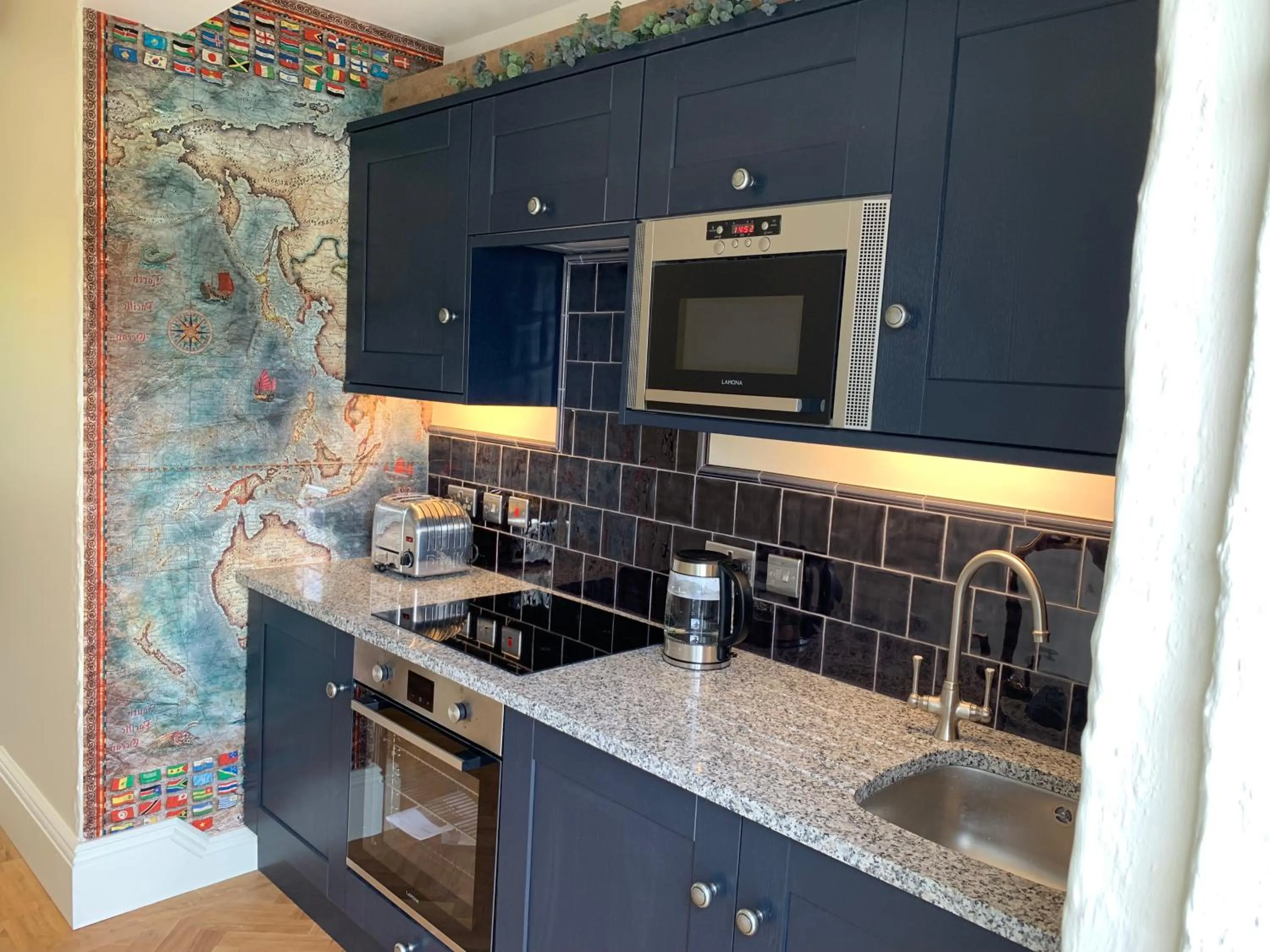 Kitchen or kitchenette in Bradleigh Lodge