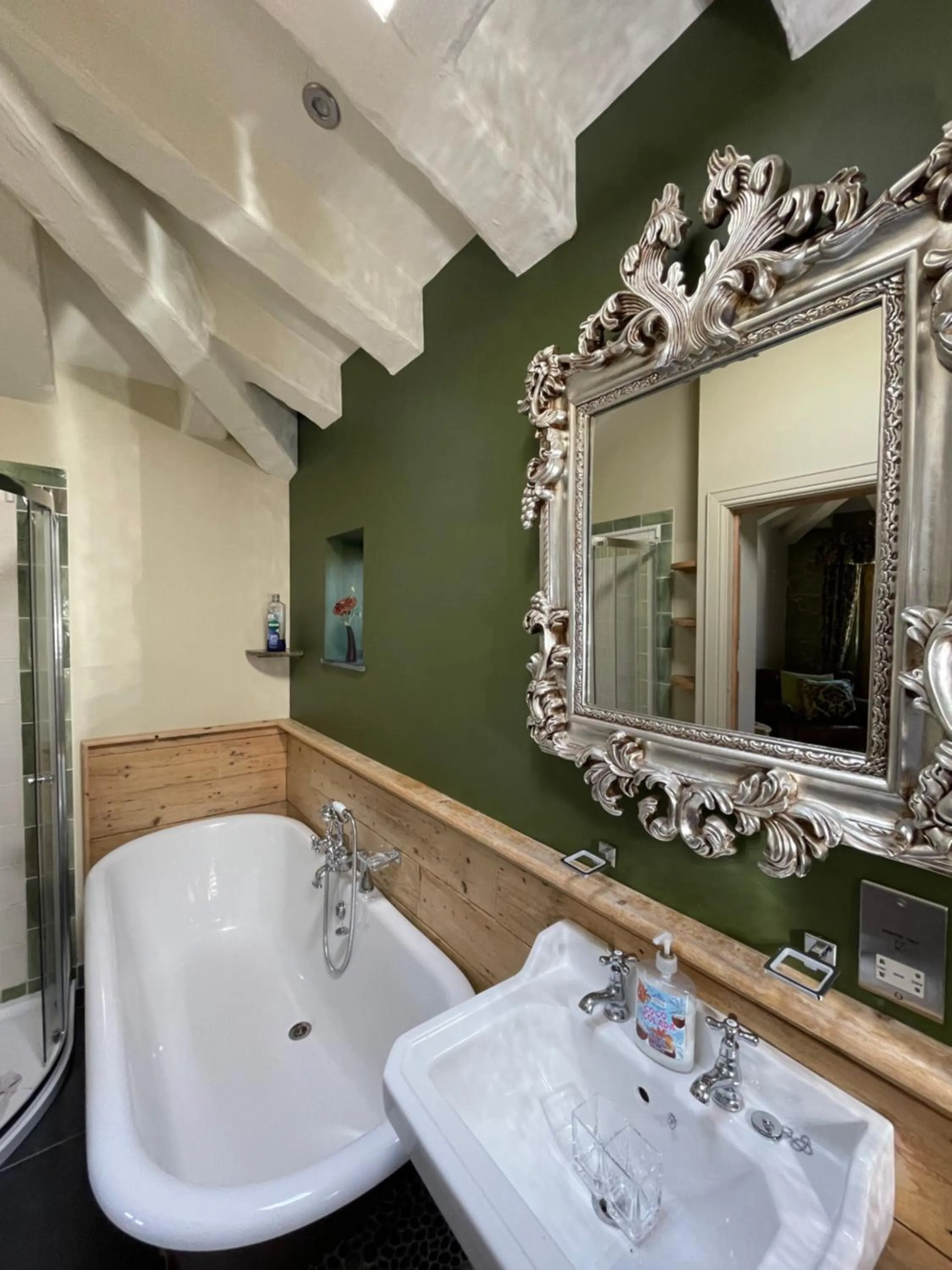 Shower in Bradleigh Lodge