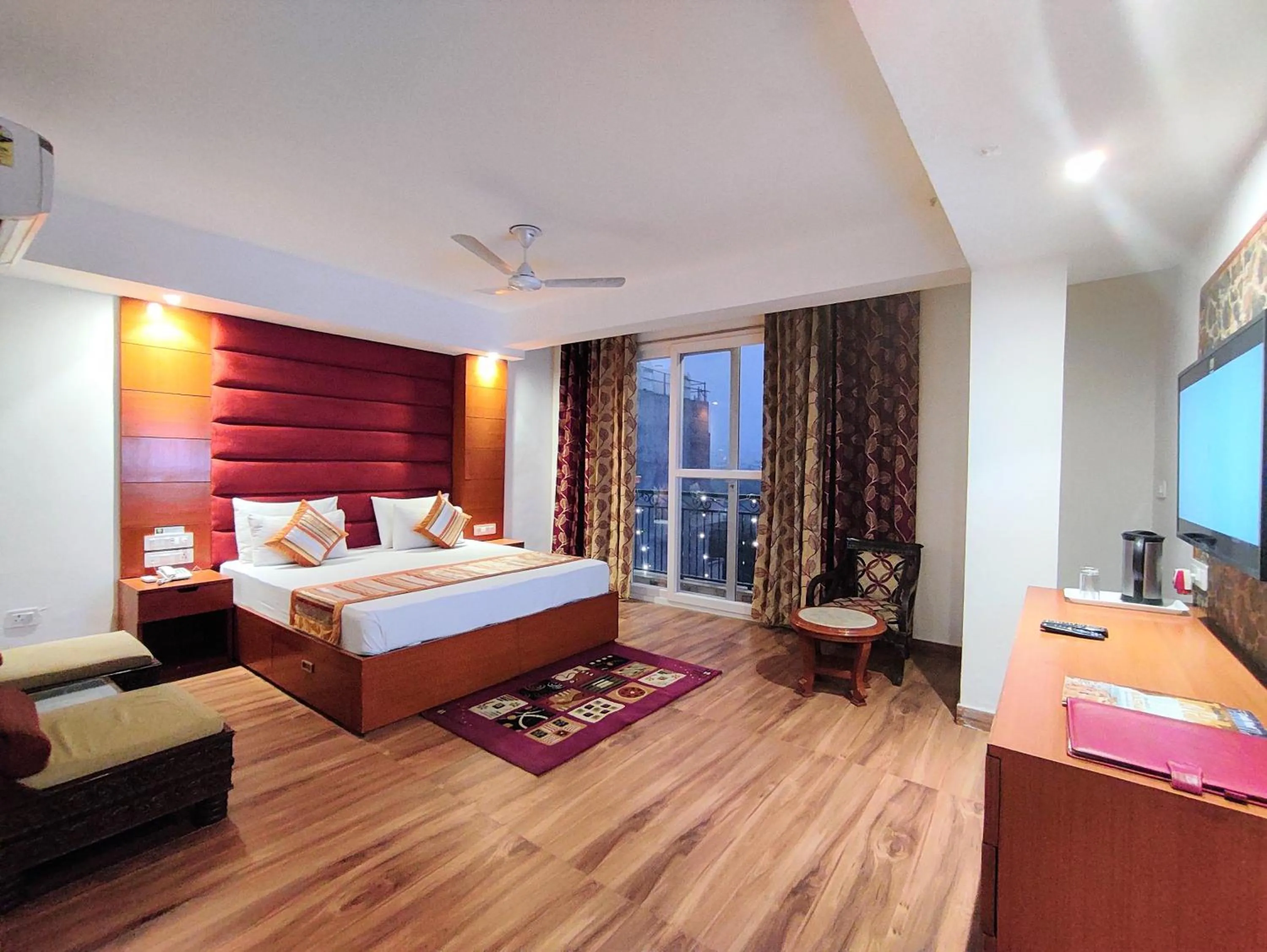 Photo of the whole room, Bed in The Angel Hotel & Suites near Medanta