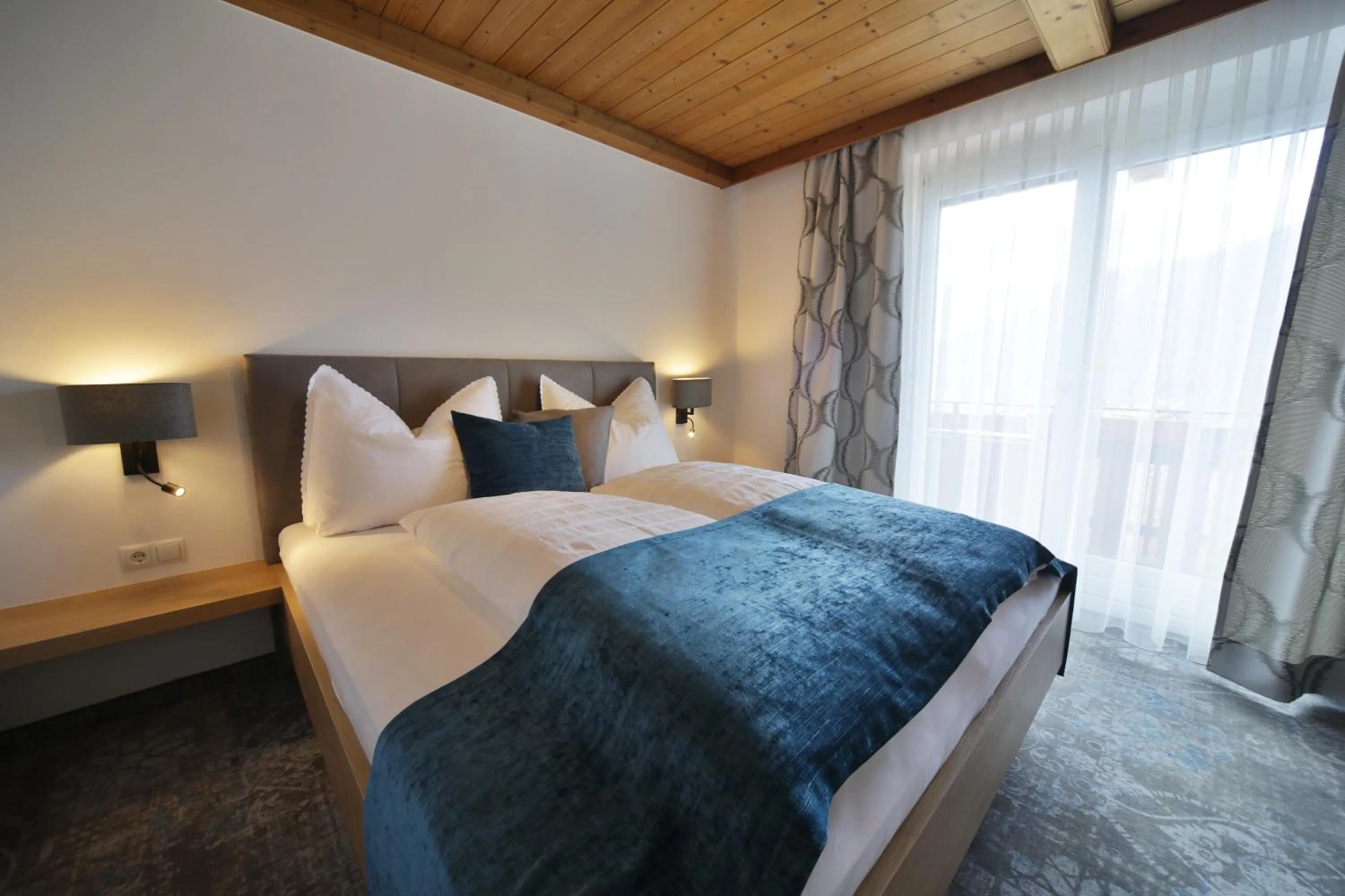Bathroom, Bed in Frühstückspension Jagdhof