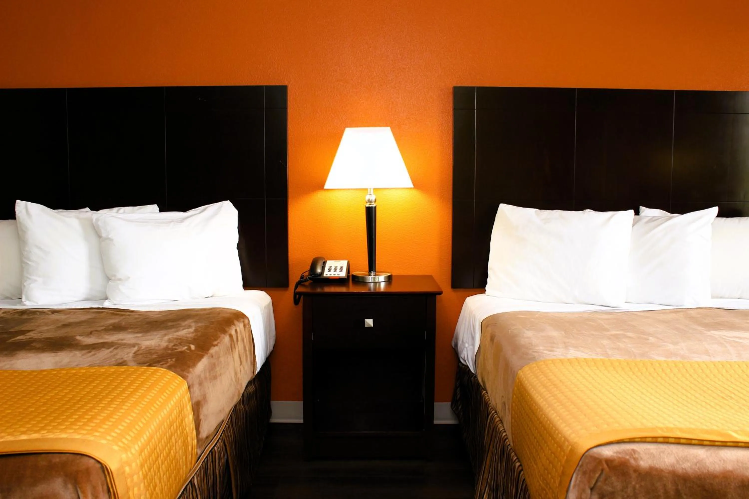 Bed in Scottish Inns Killeen near Fort Cavazos