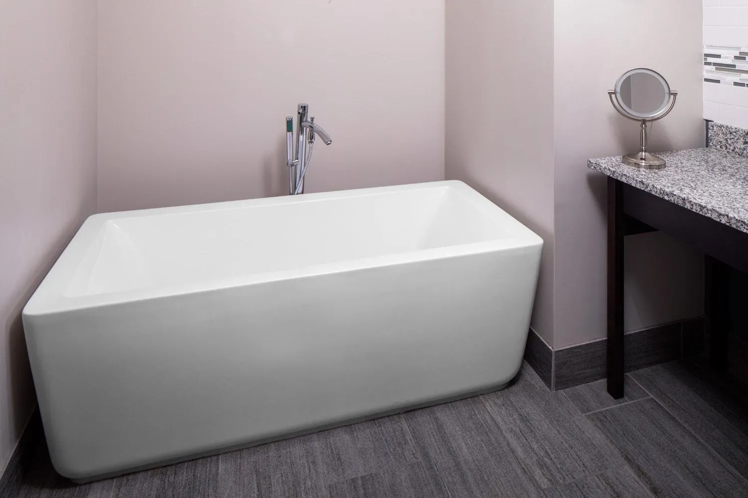 Bathroom in Kent State University Hotel and Conference Center