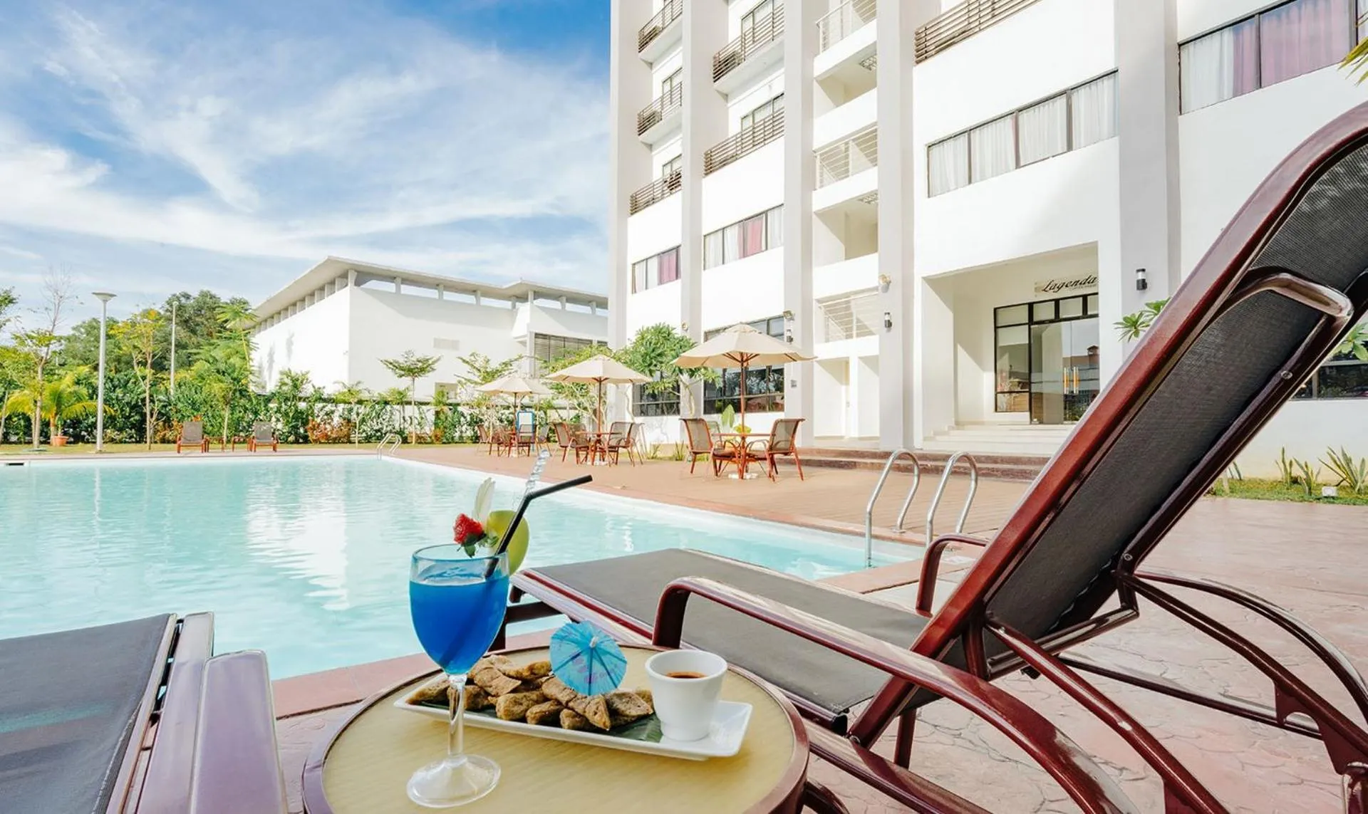 Swimming pool in Raia Hotel & Convention Centre Terengganu
