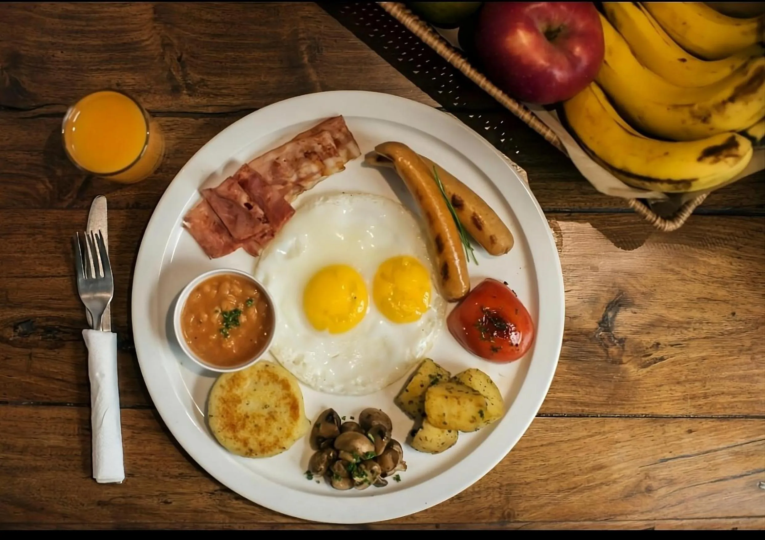 Food and drinks in Hotel Thamel