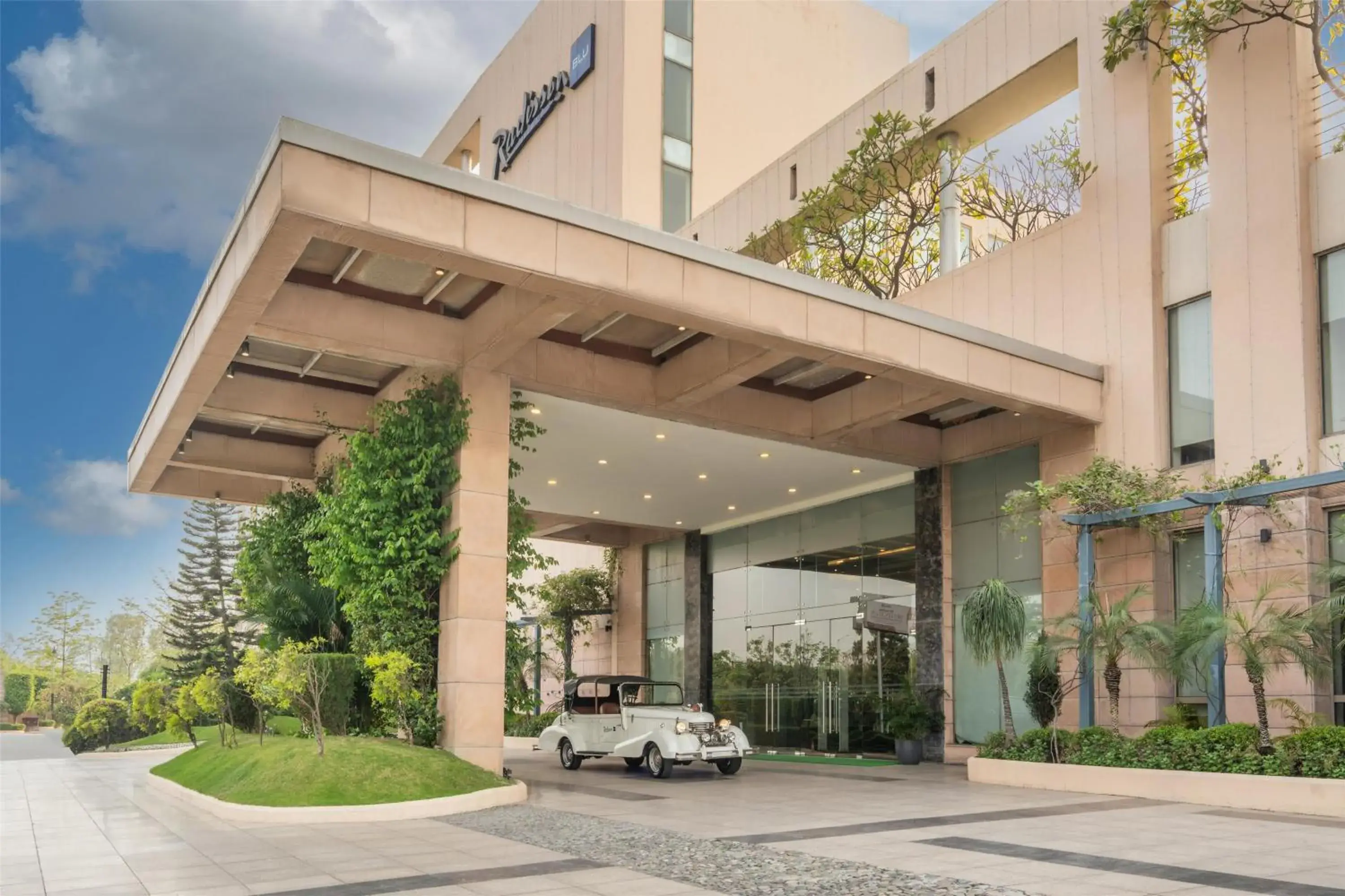 Property building in Radisson Blu Hotel Rudrapur Property building in Radisson Blu Hotel Rudrapur